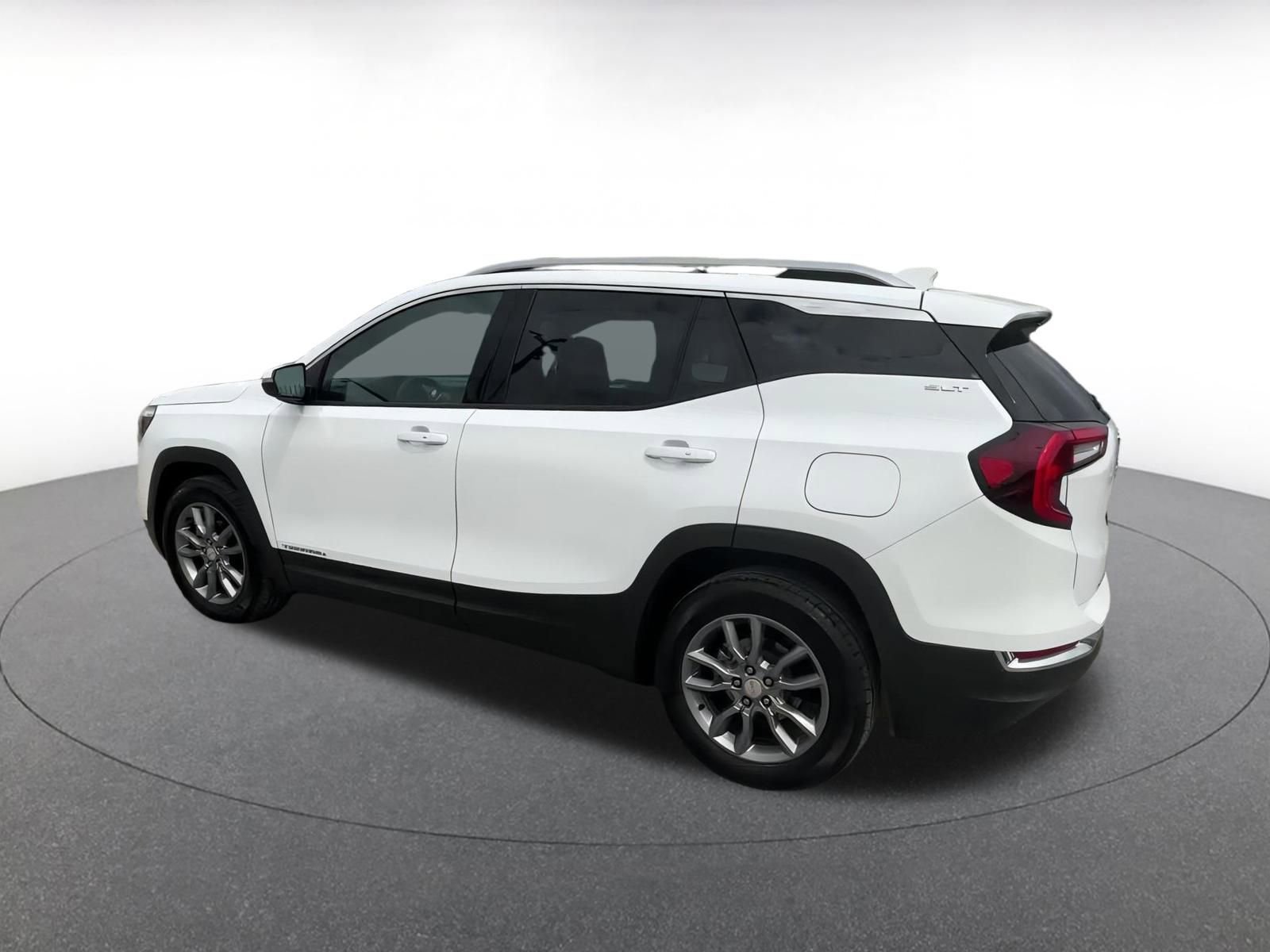 2024 GMC Terrain SLT 10
