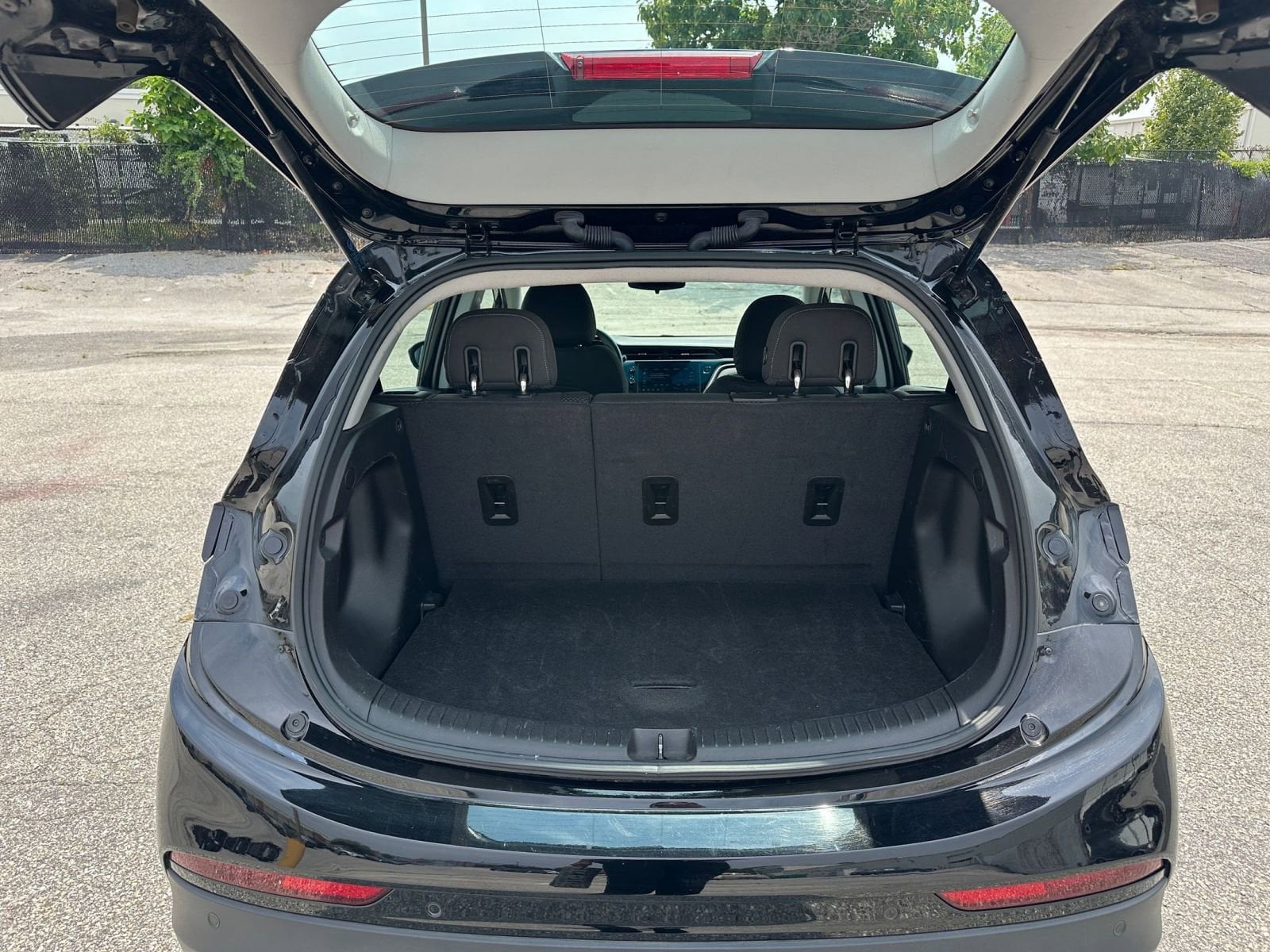 Thumbnail: 2023 Chevrolet Bolt EV - 32