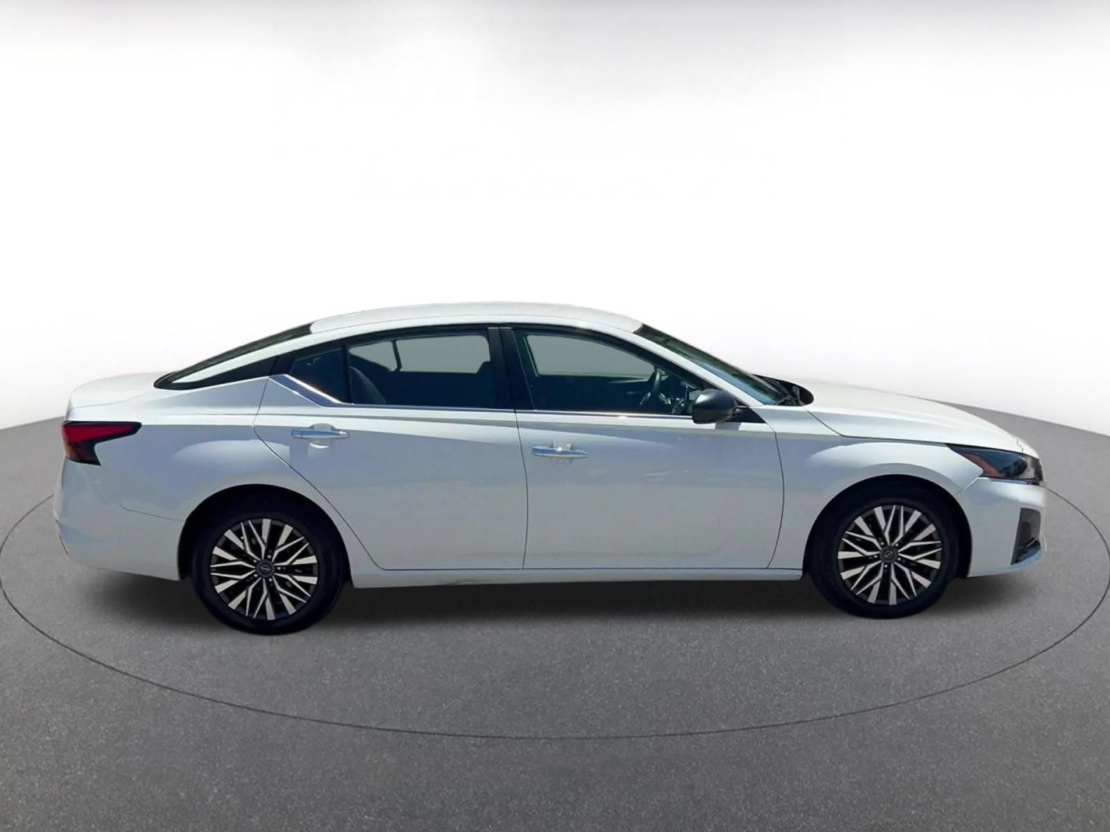 Thumbnail: 2025 Nissan Altima - 16