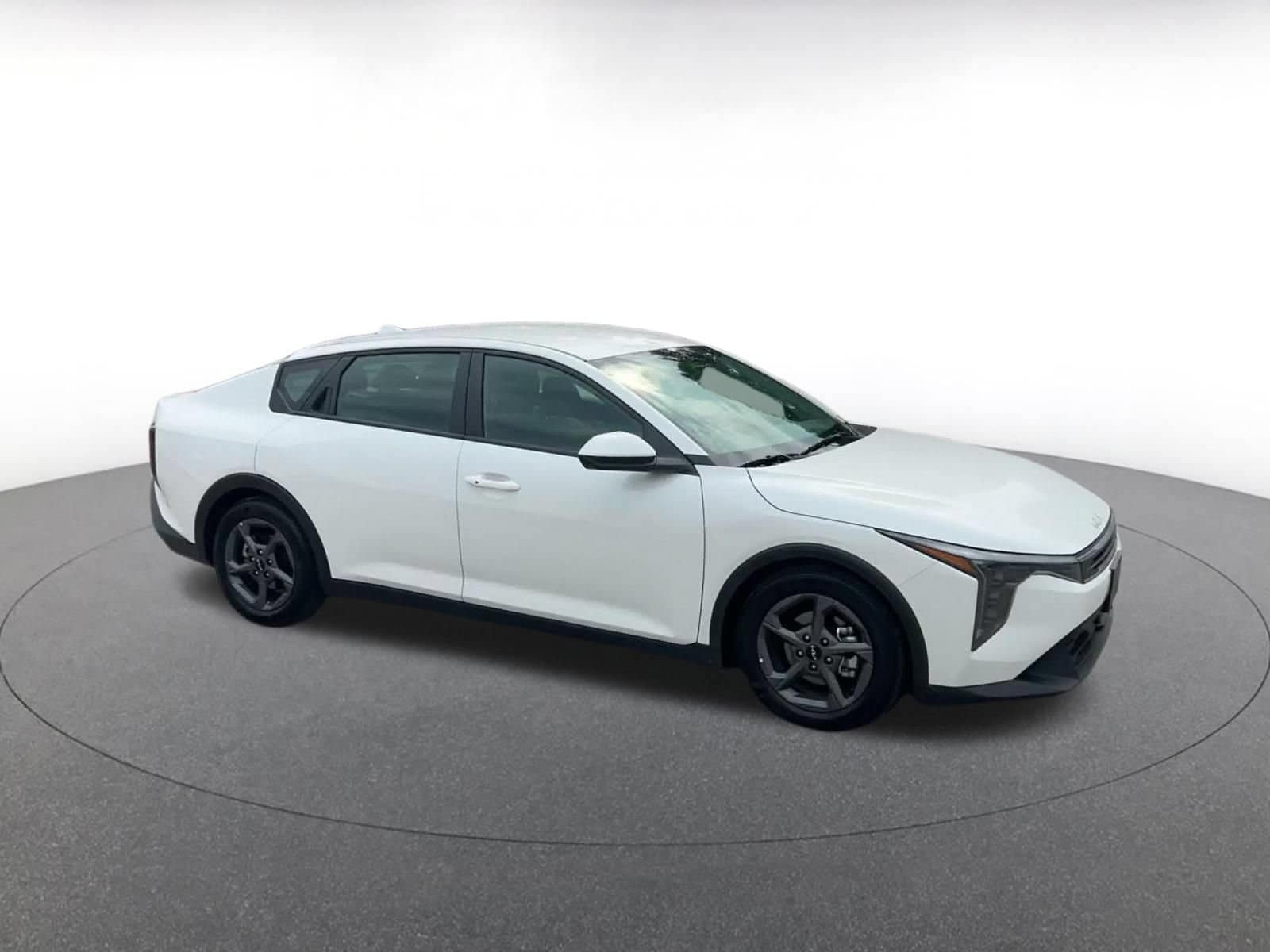 Thumbnail: 2026 Kia K4 - 2