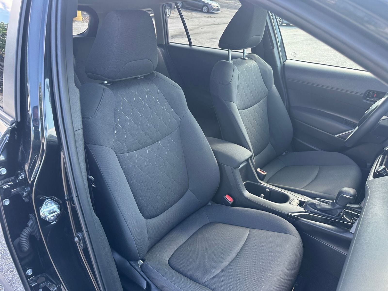 Thumbnail: 2025 Toyota Corolla Cross - 35