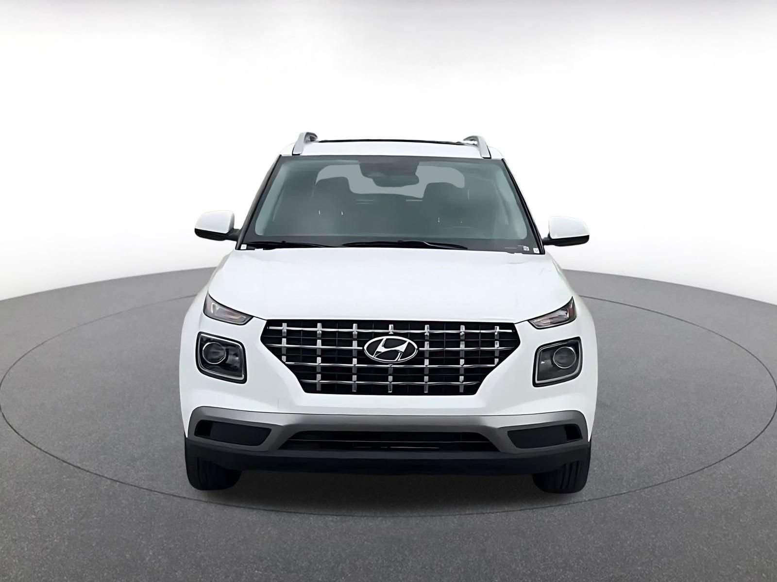Thumbnail: 2026 Hyundai Venue - 4