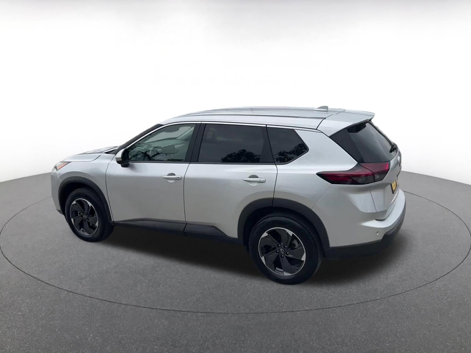 Thumbnail: 2025 Nissan Rogue - 10
