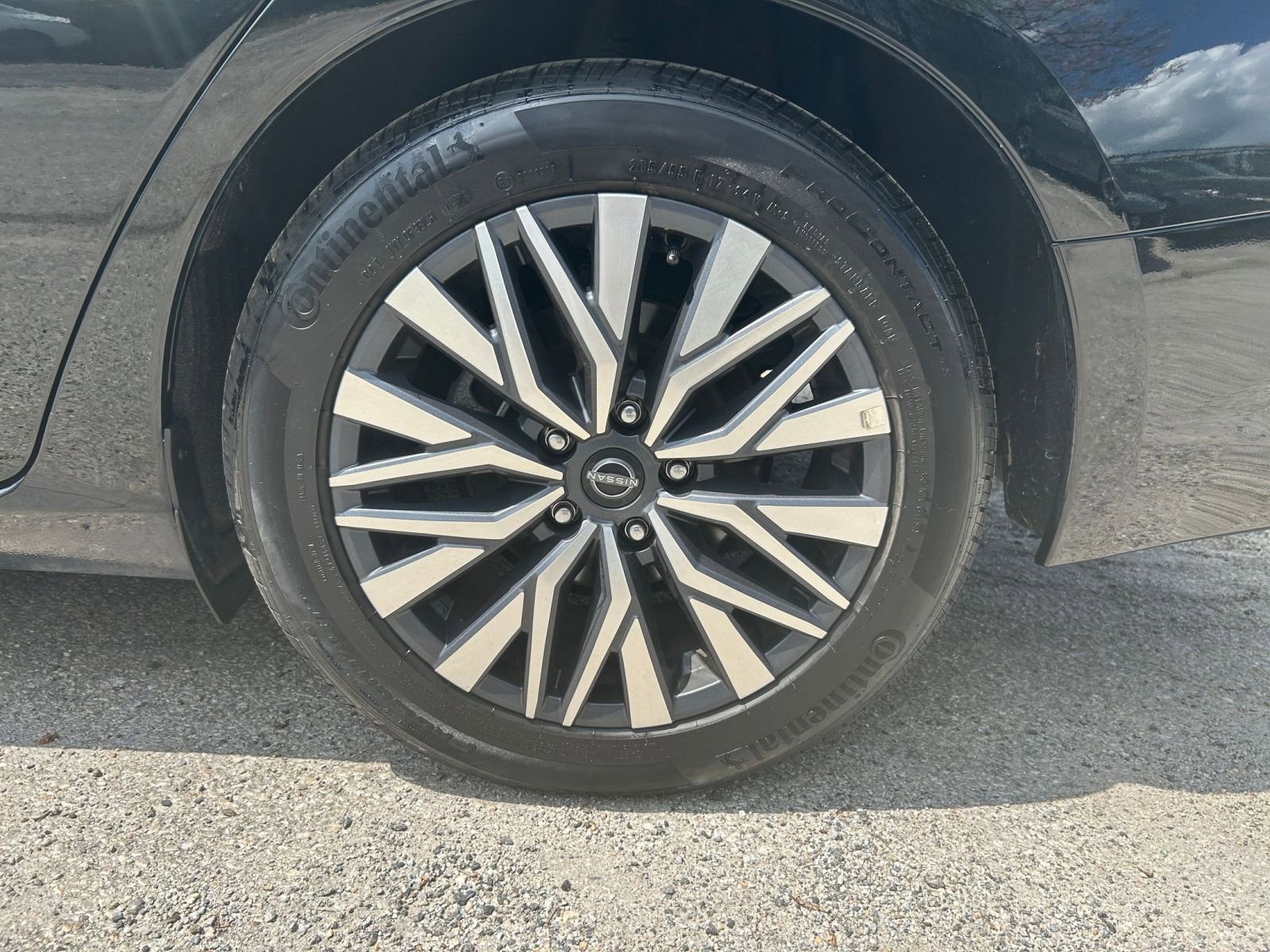 Thumbnail: 2025 Nissan Altima - 24