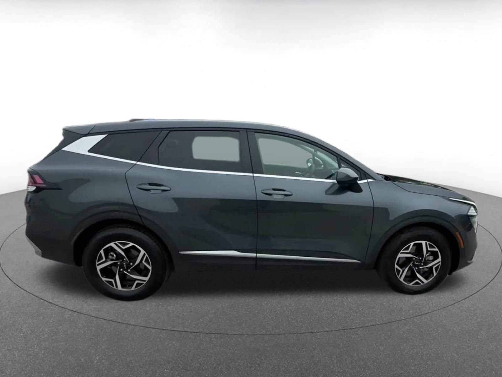 Thumbnail: 2024 Kia Sportage - 16