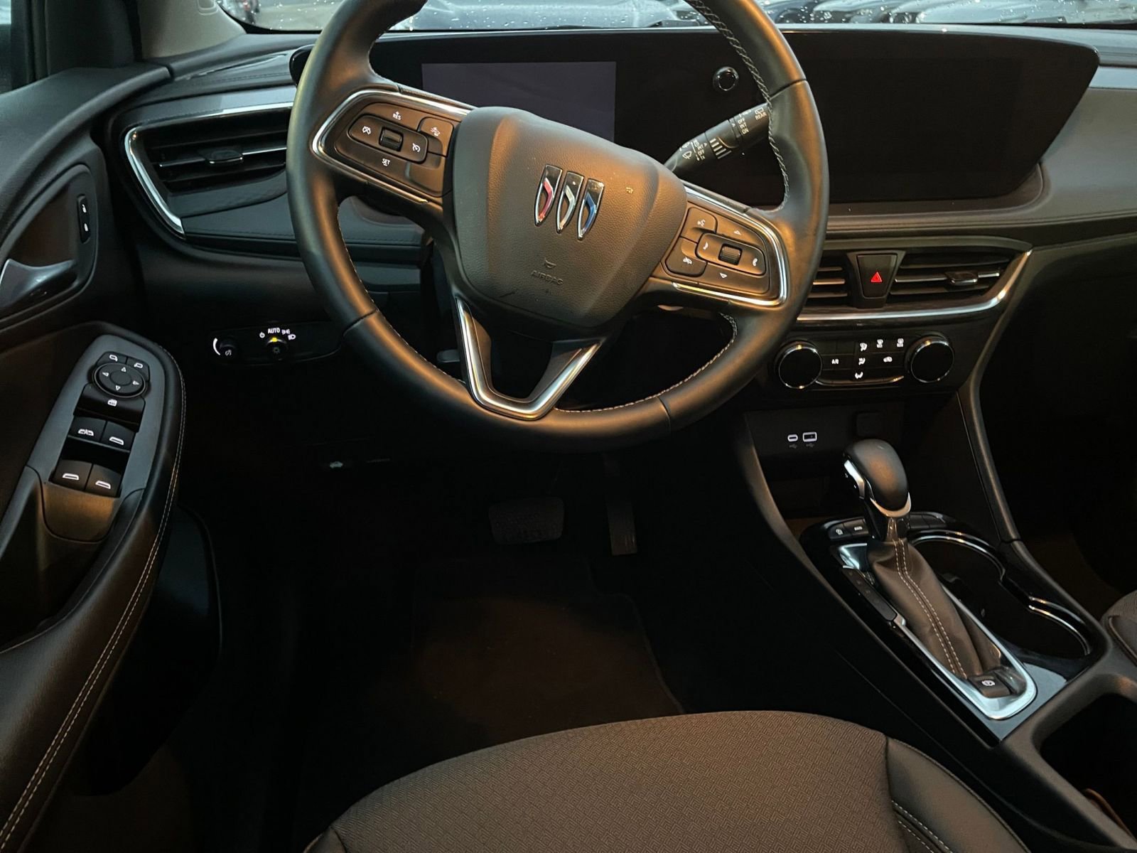 Thumbnail: 2025 Buick Encore GX - 32