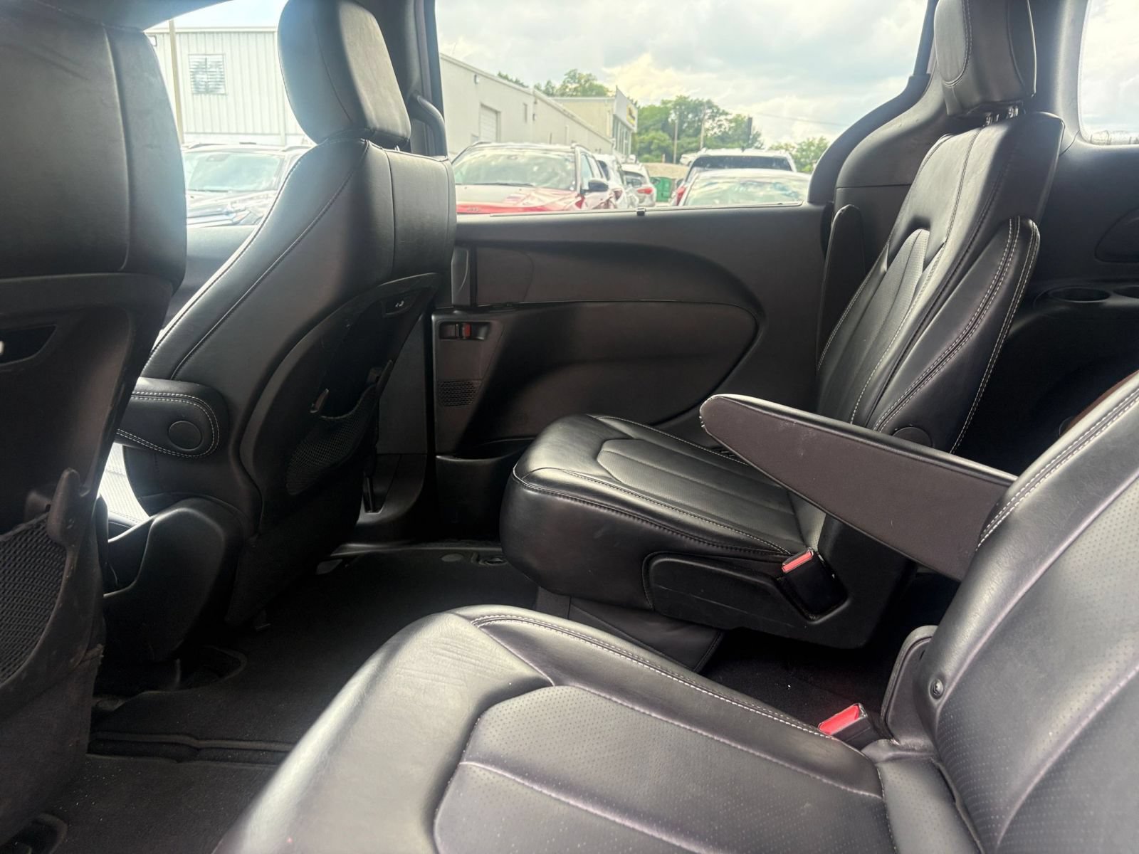 Thumbnail: 2025 Chrysler Pacifica - 17