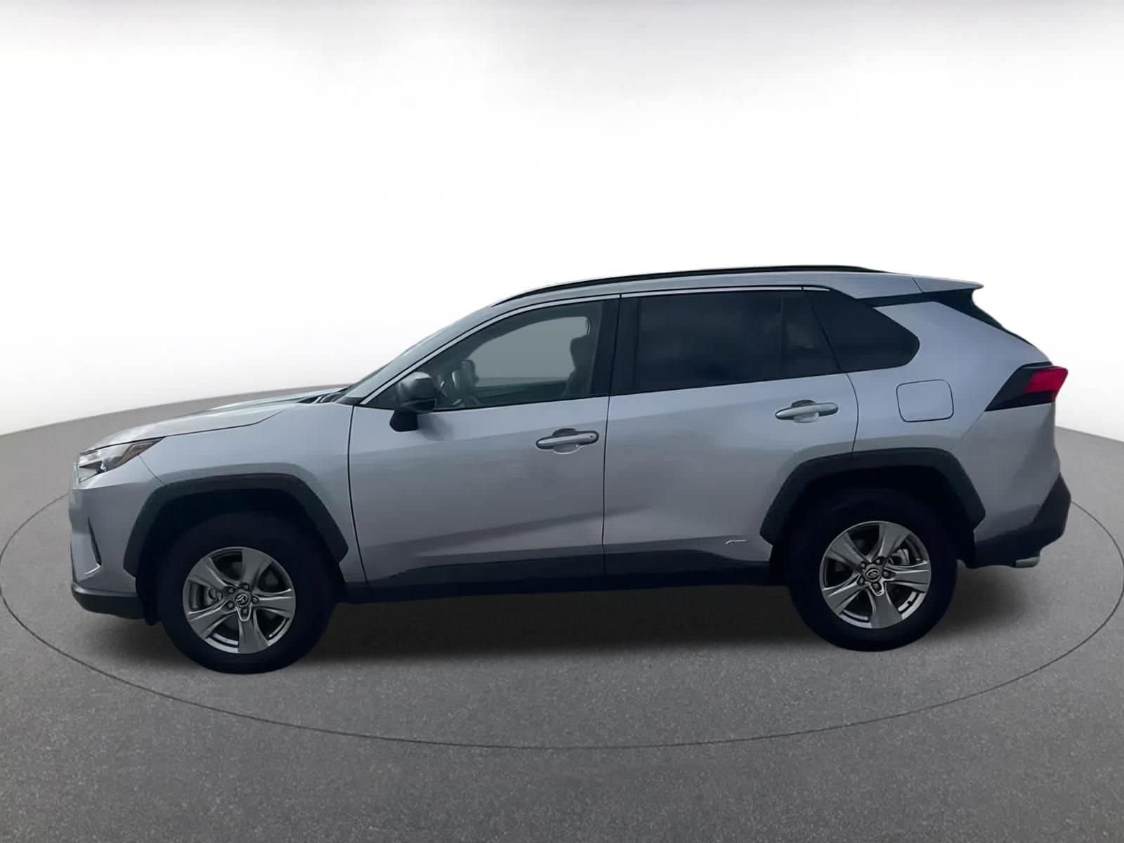 Thumbnail: 2025 Toyota RAV4 - 8