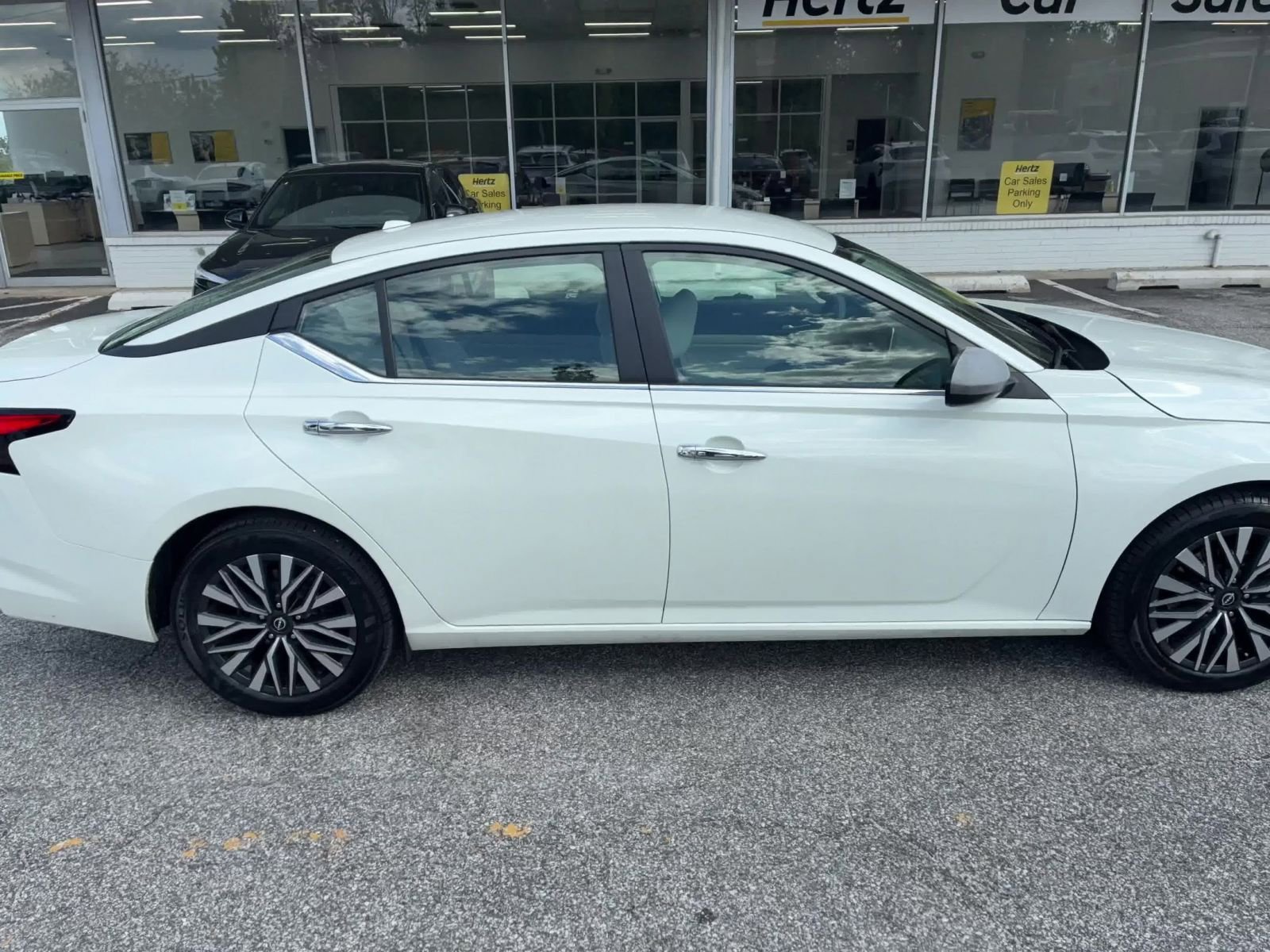 Thumbnail: 2025 Nissan Altima - 16