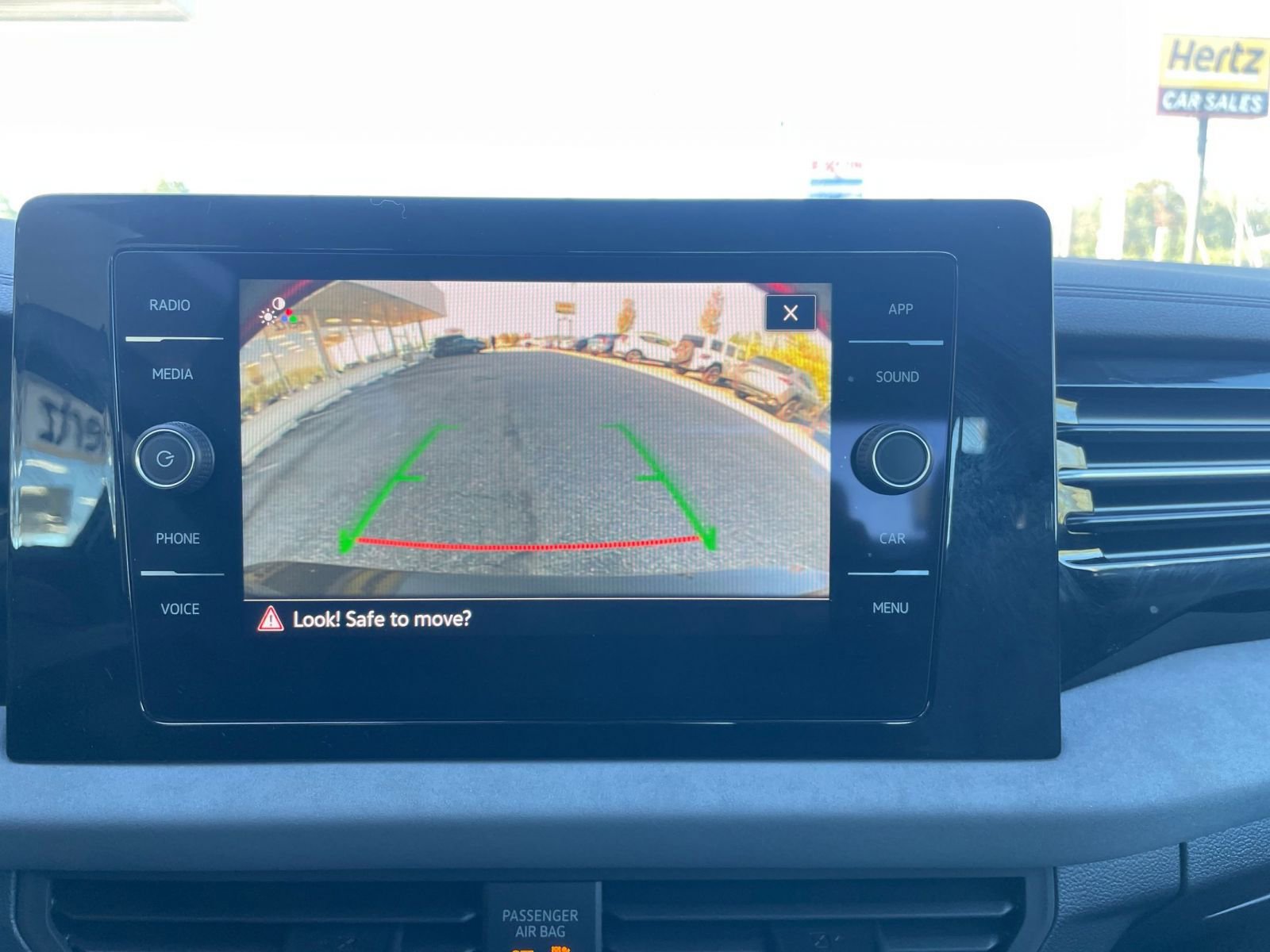 Thumbnail: 2025 Volkswagen Jetta - 17