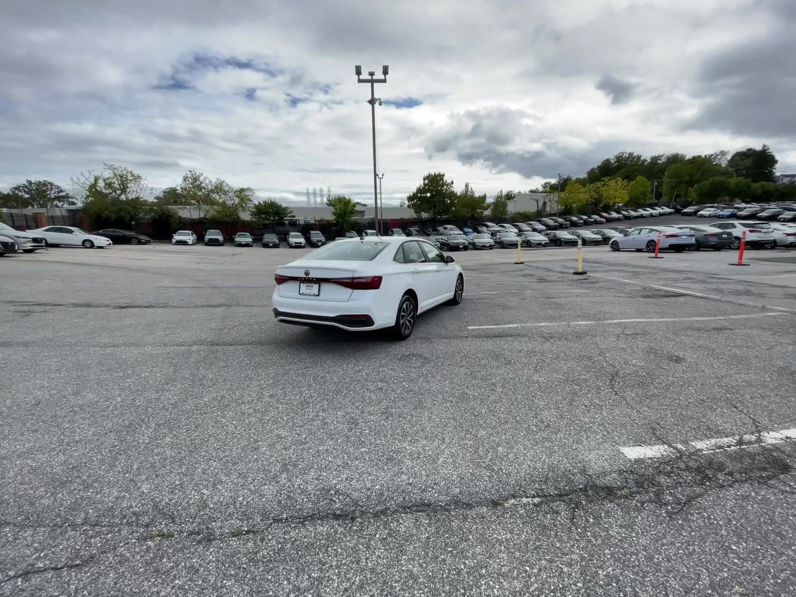 Thumbnail: 2025 Volkswagen Jetta - 15