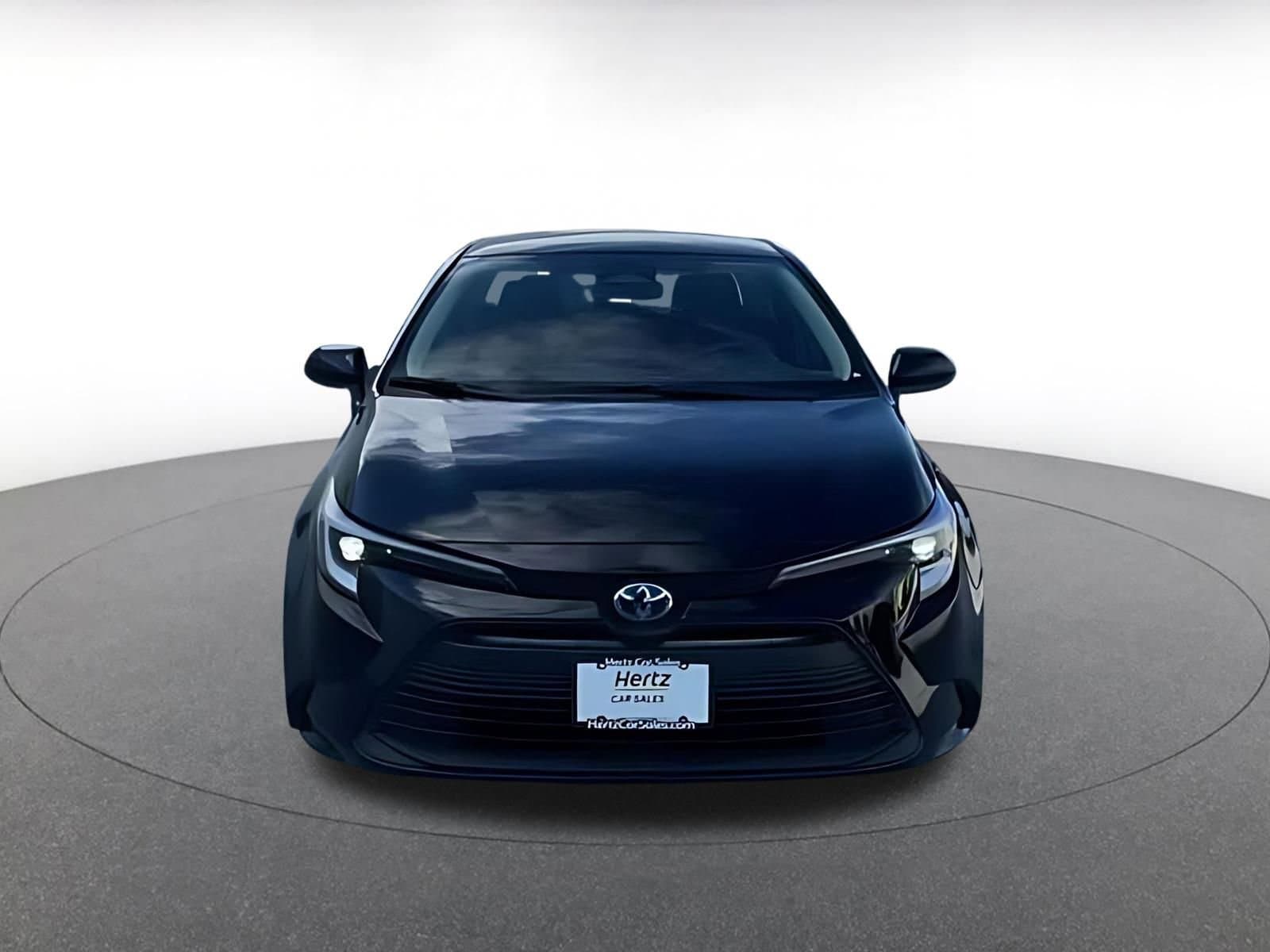 Thumbnail: 2025 Toyota Corolla - 4