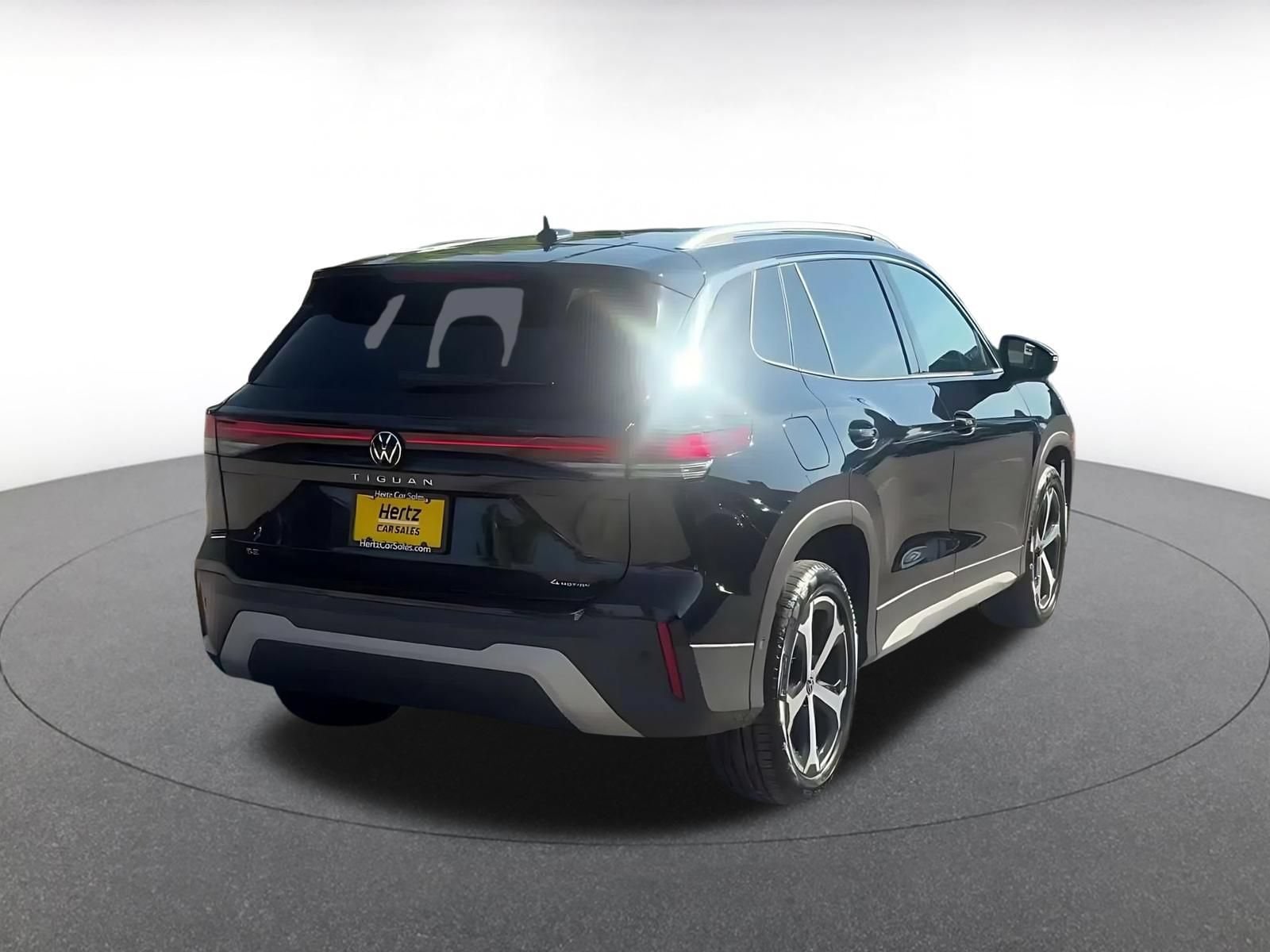 Thumbnail: 2026 Volkswagen Tiguan - 14