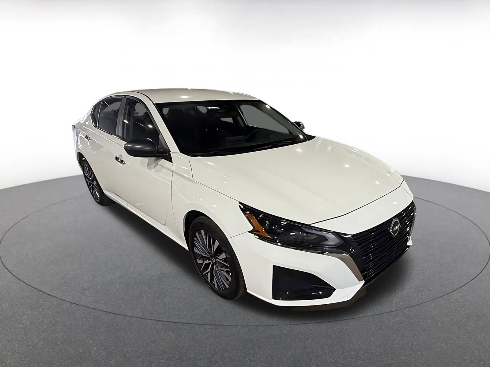 Thumbnail: 2025 Nissan Altima - 1