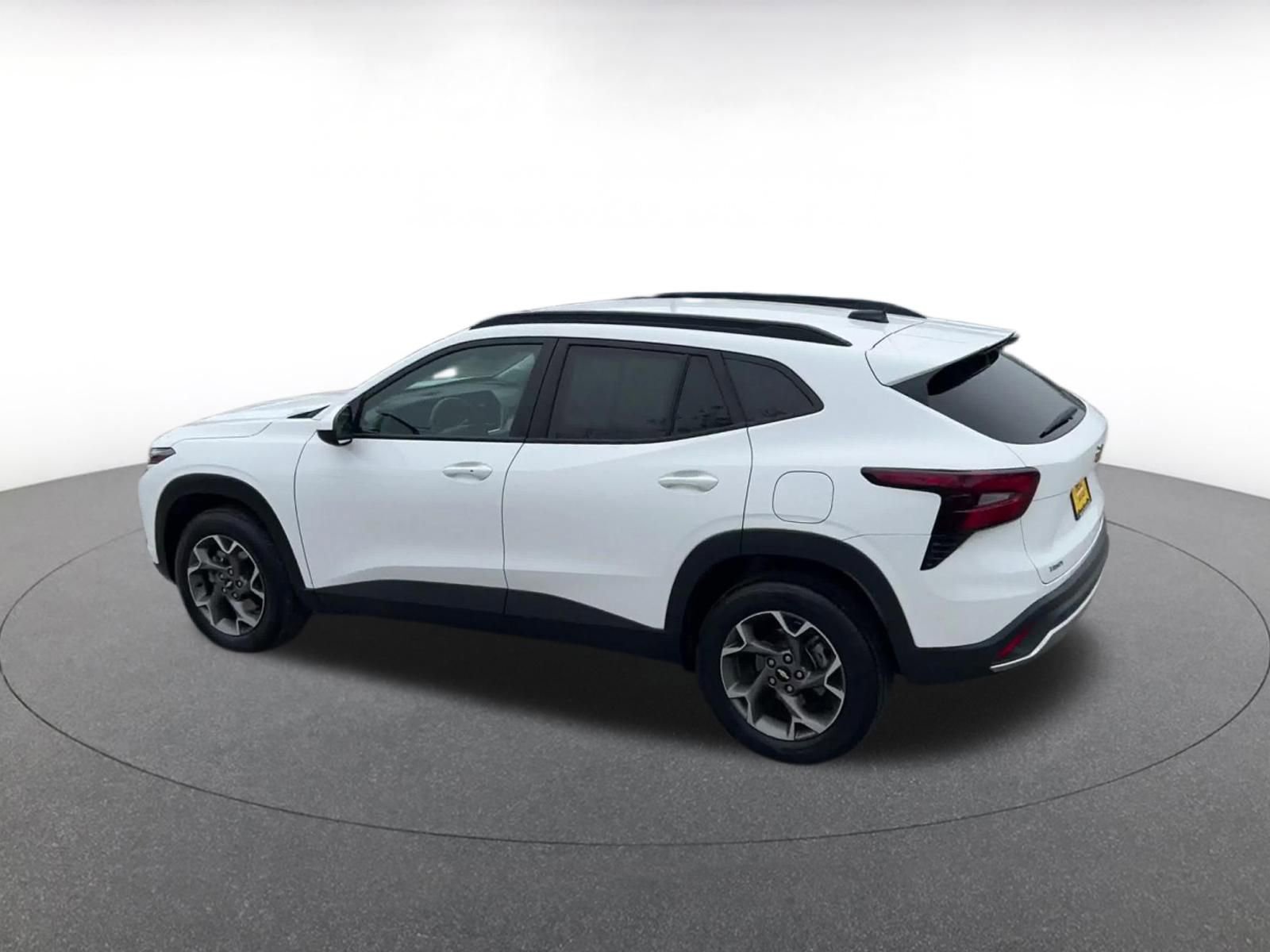 Thumbnail: 2025 Chevrolet Trax - 10