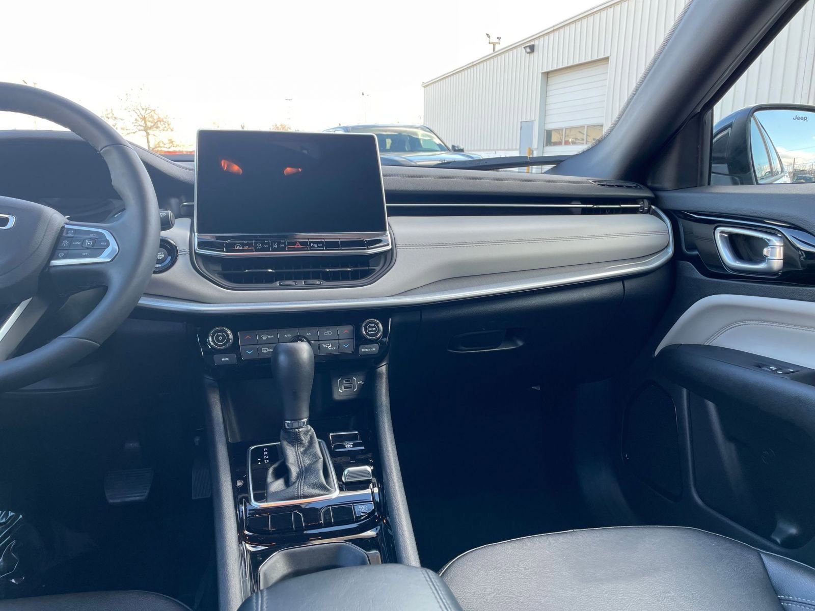 Thumbnail: 2025 Jeep Compass - 35