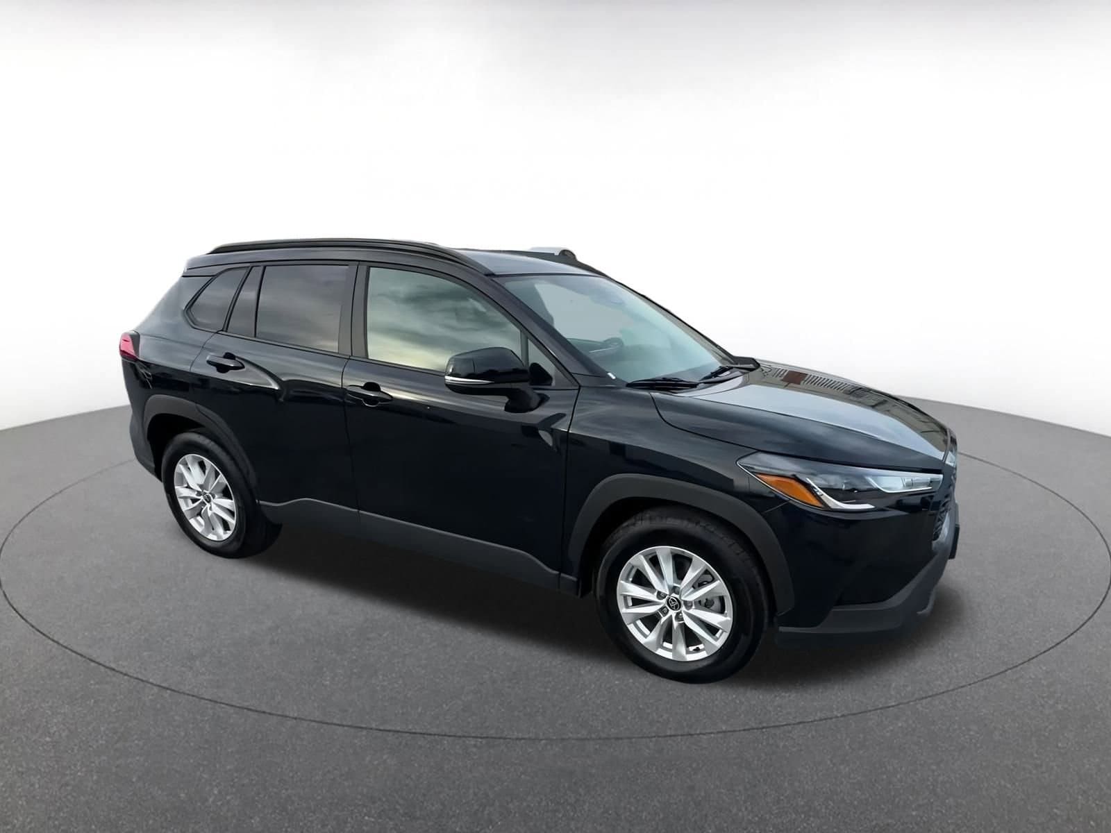 Thumbnail: 2025 Toyota Corolla Cross - 2