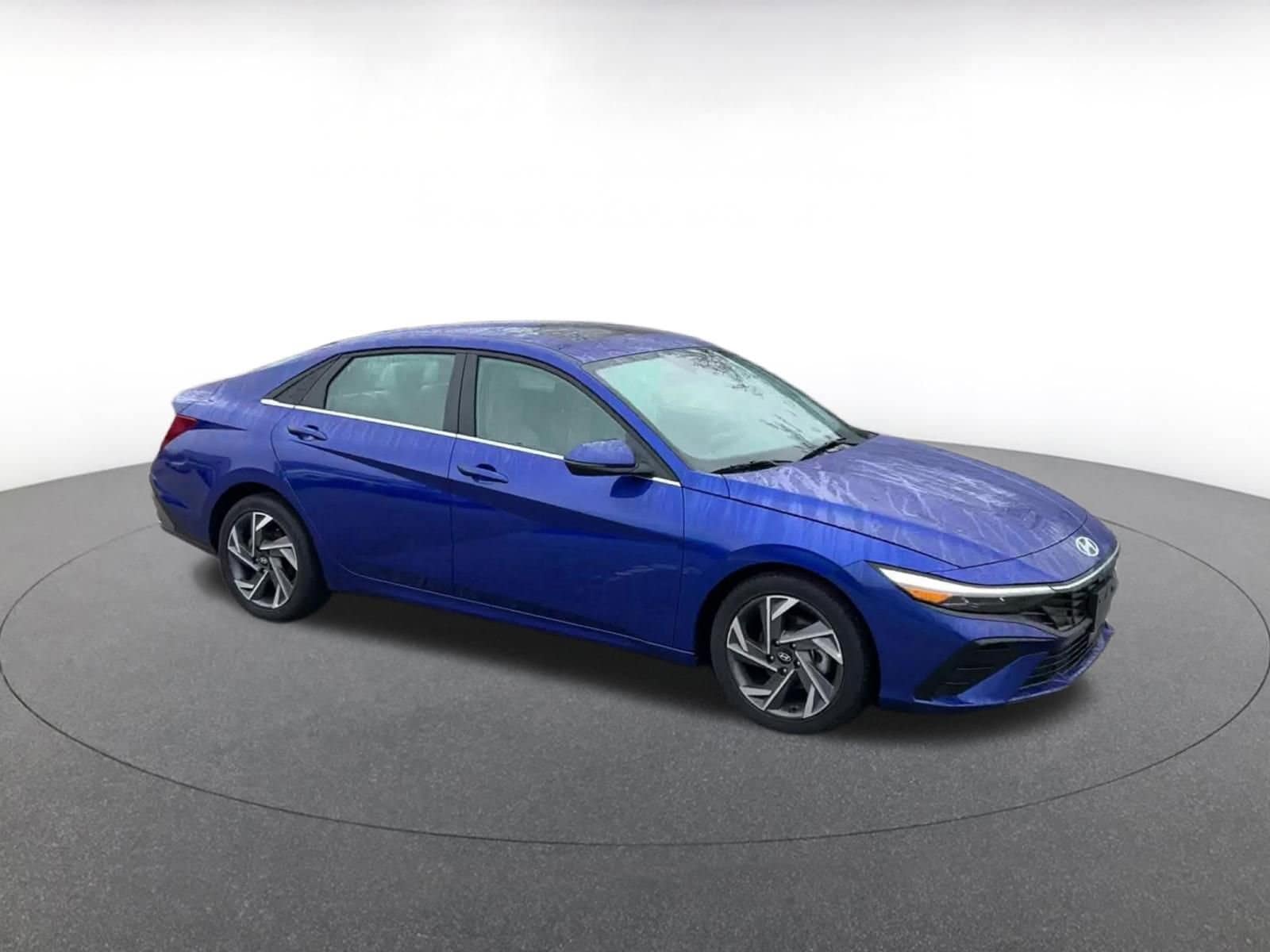 Thumbnail: 2025 Hyundai Elantra - 2