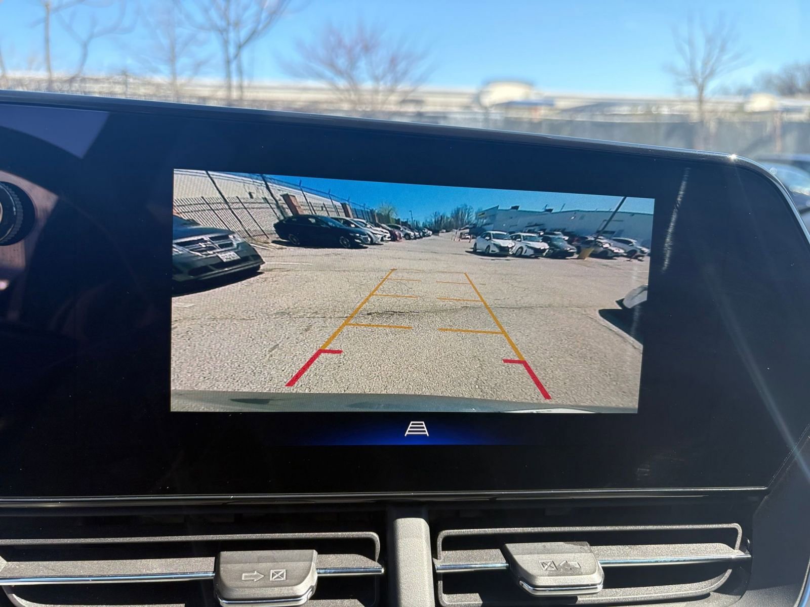 Thumbnail: 2025 Chevrolet Trax - 21