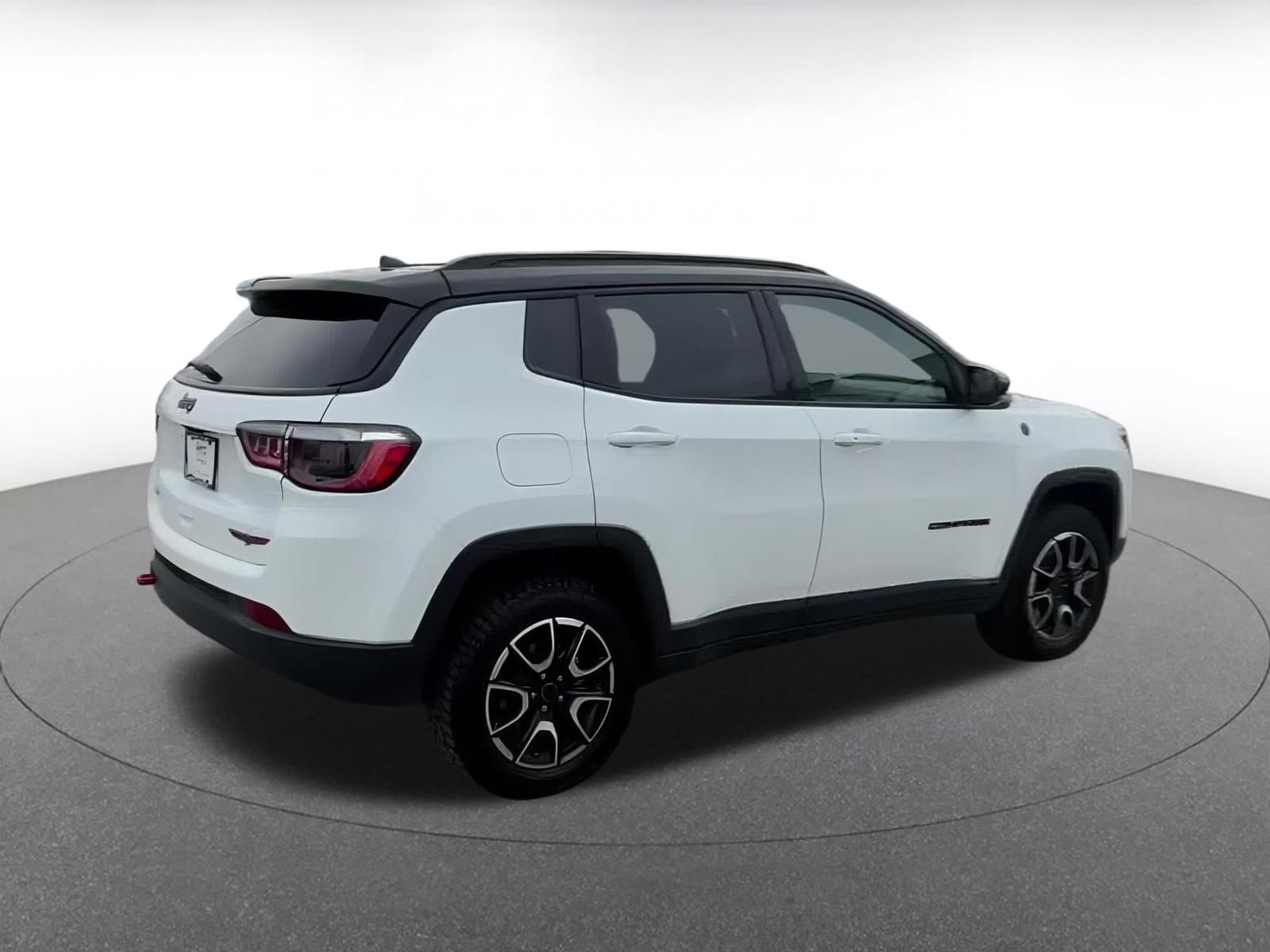 Thumbnail: 2025 Jeep Compass - 15