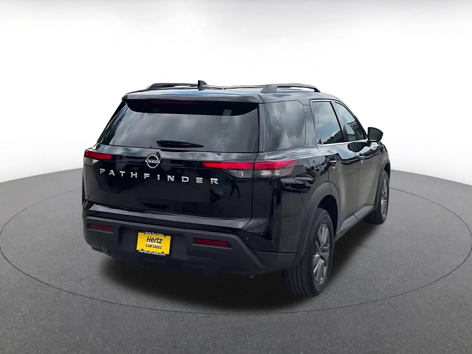 Thumbnail: 2025 Nissan Pathfinder - 14