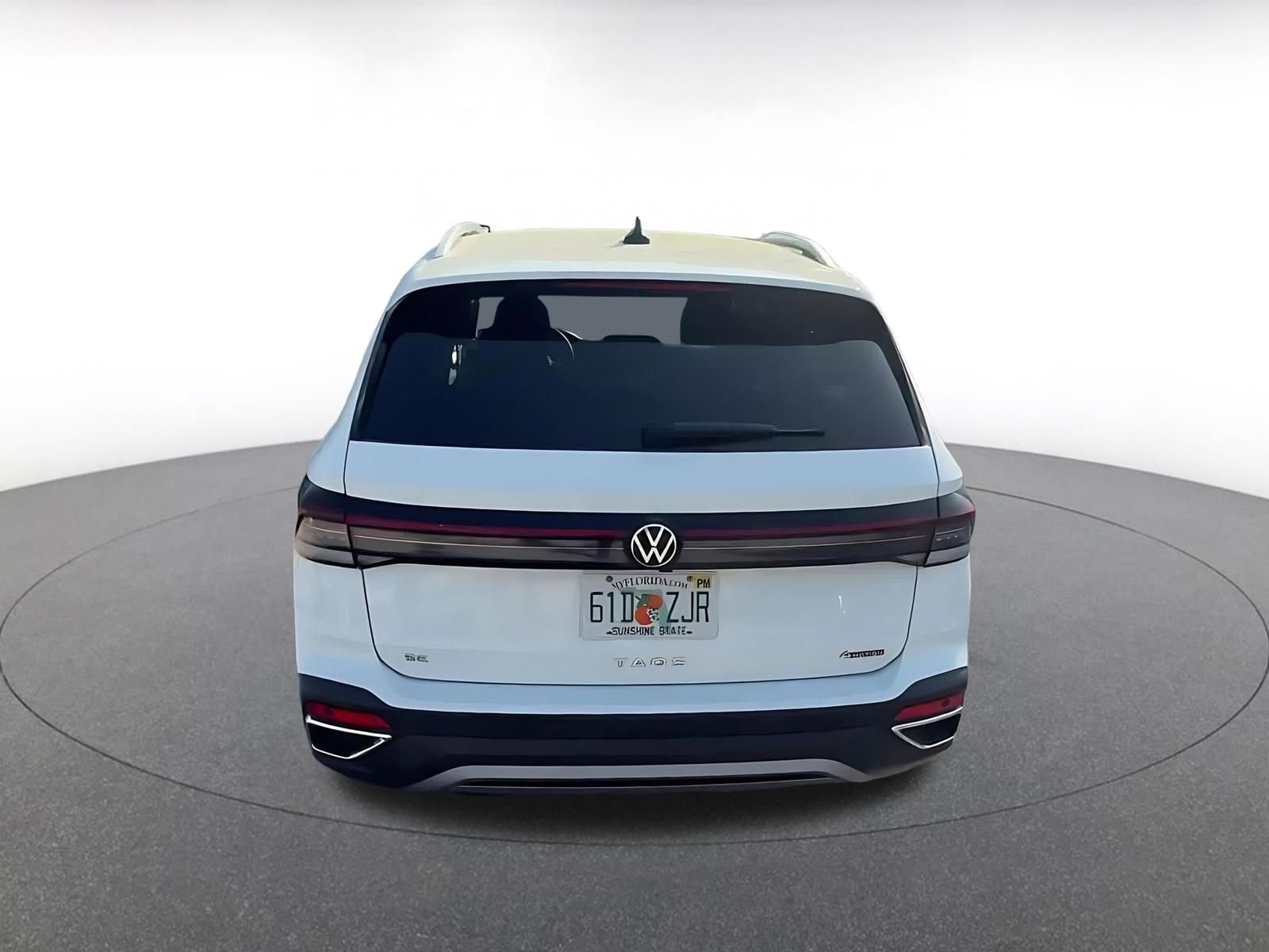 Thumbnail: 2025 Volkswagen Taos - 12