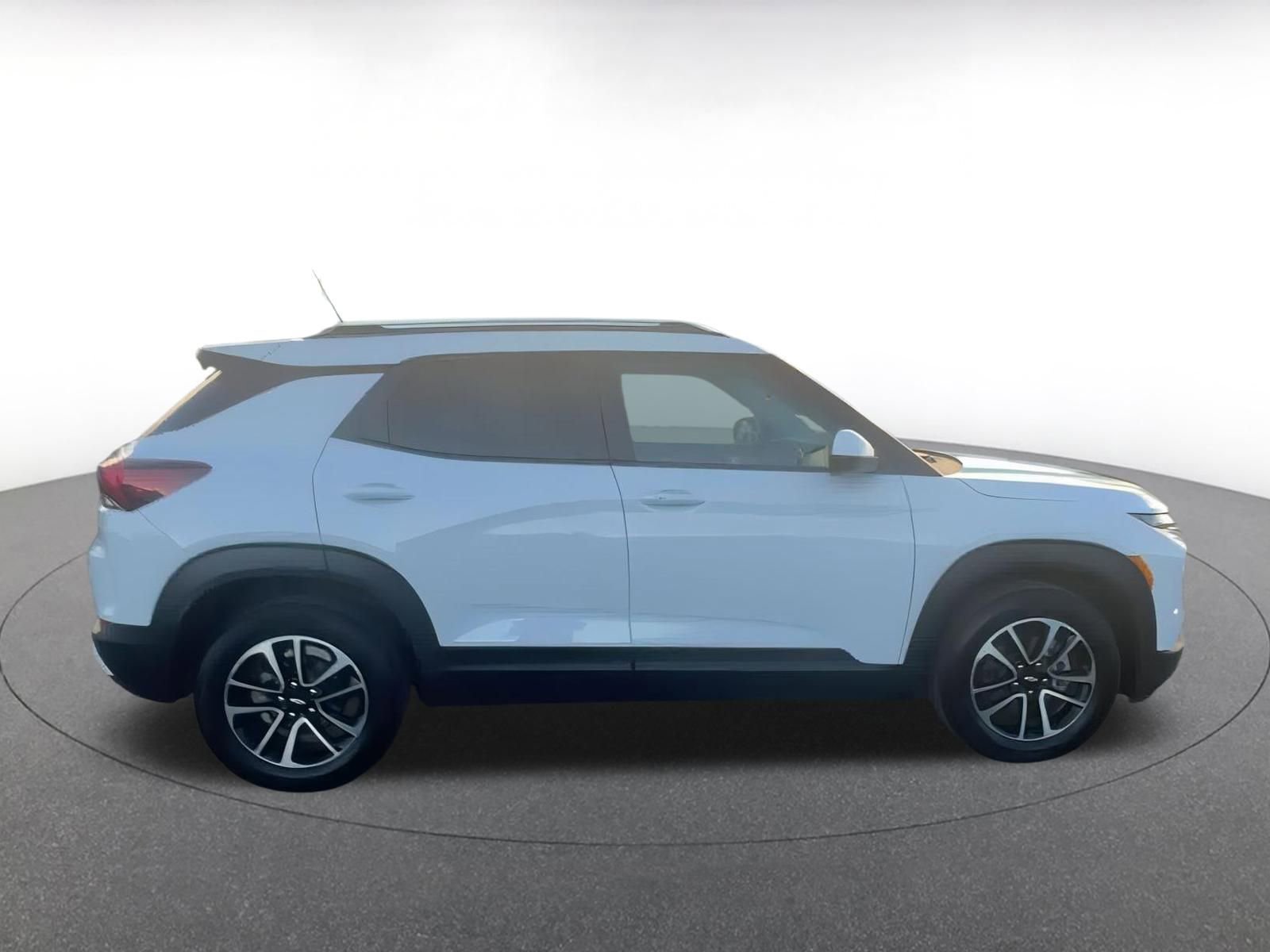 Thumbnail: 2025 Chevrolet TrailBlazer - 15