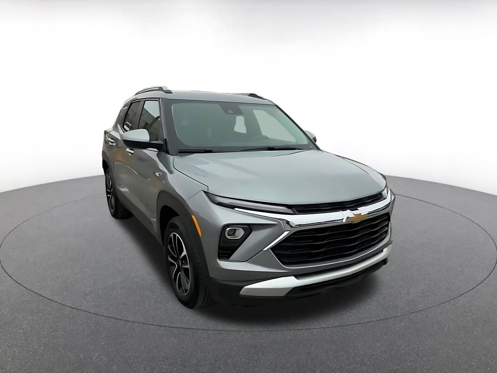 Thumbnail: 2025 Chevrolet TrailBlazer - 3