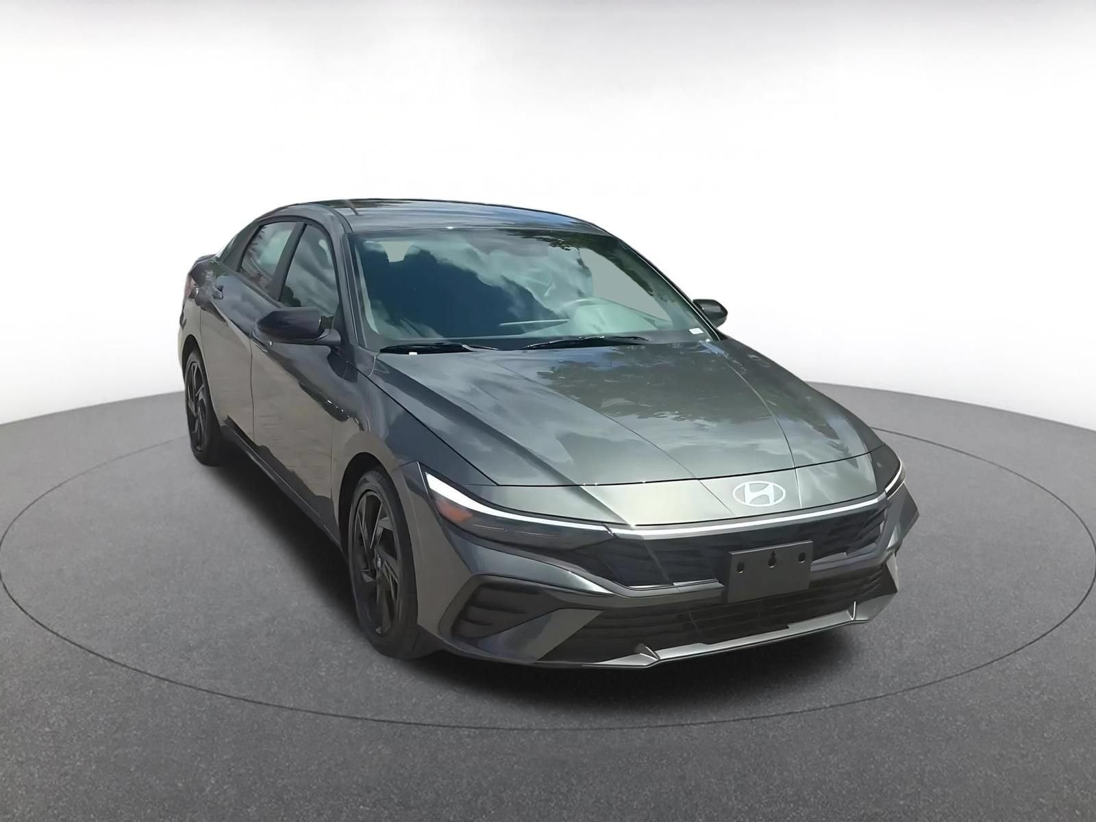 Thumbnail: 2026 Hyundai Elantra - 3