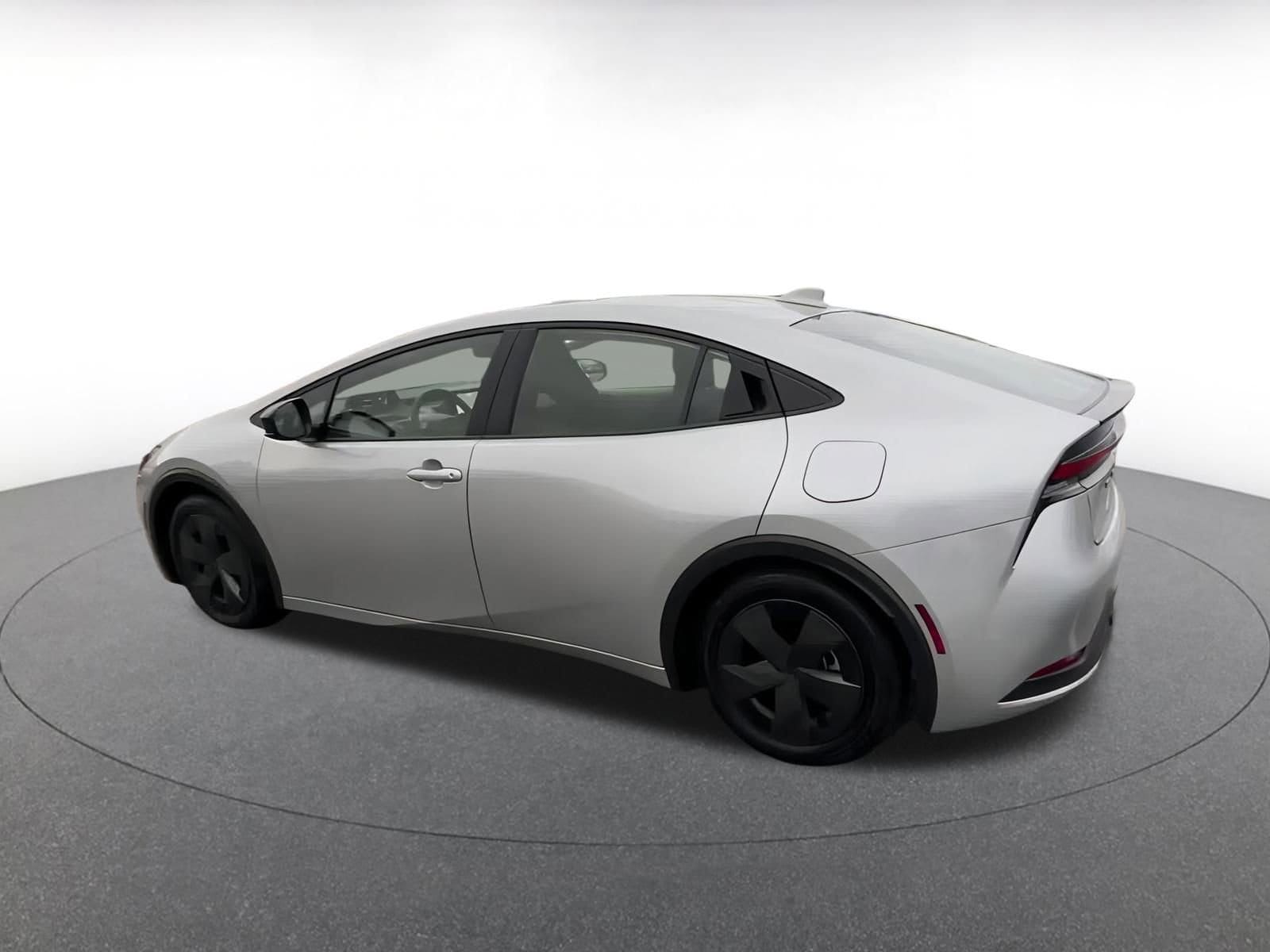Thumbnail: 2025 Toyota Prius - 10