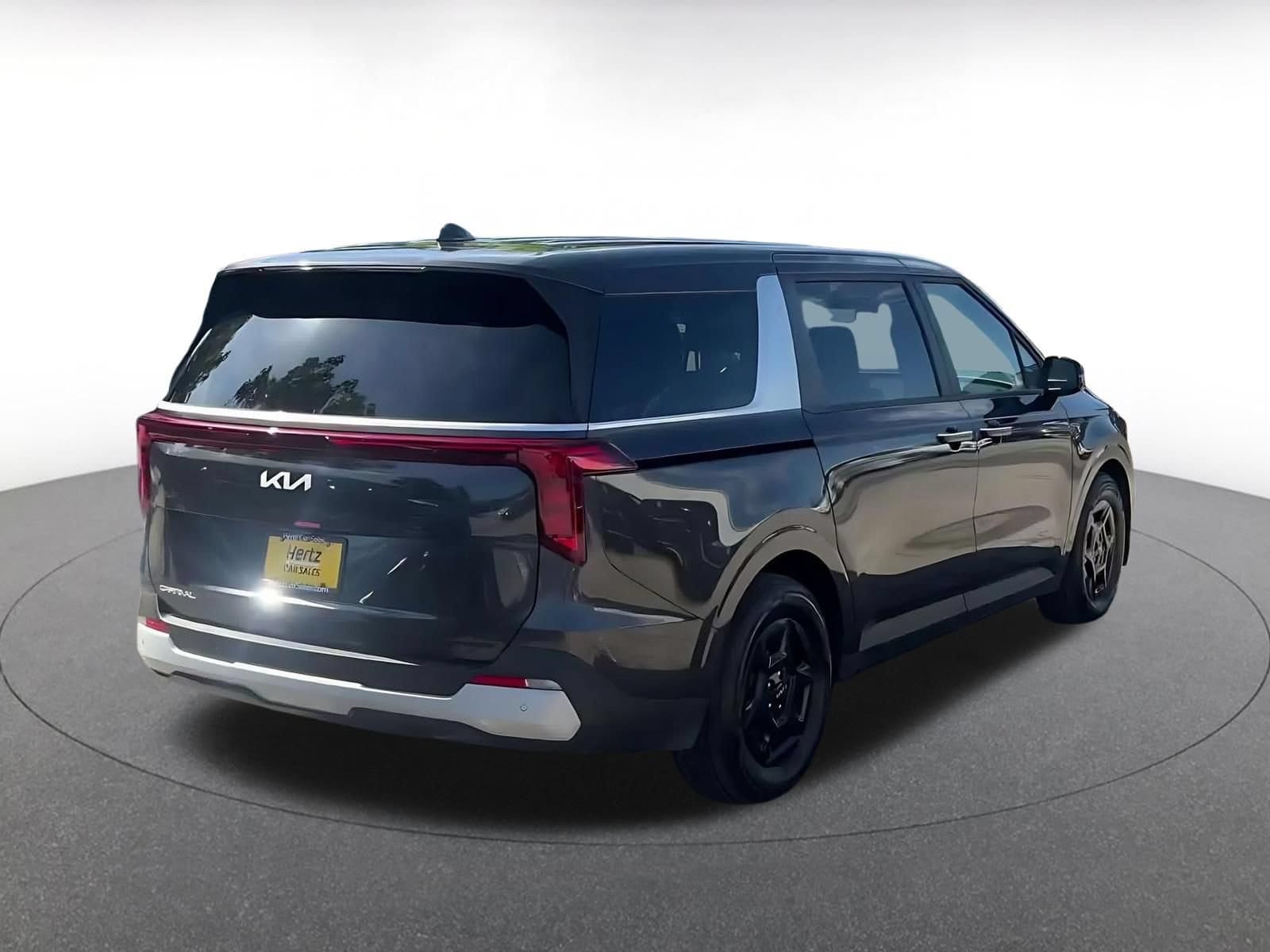 Thumbnail: 2026 Kia Carnival - 13