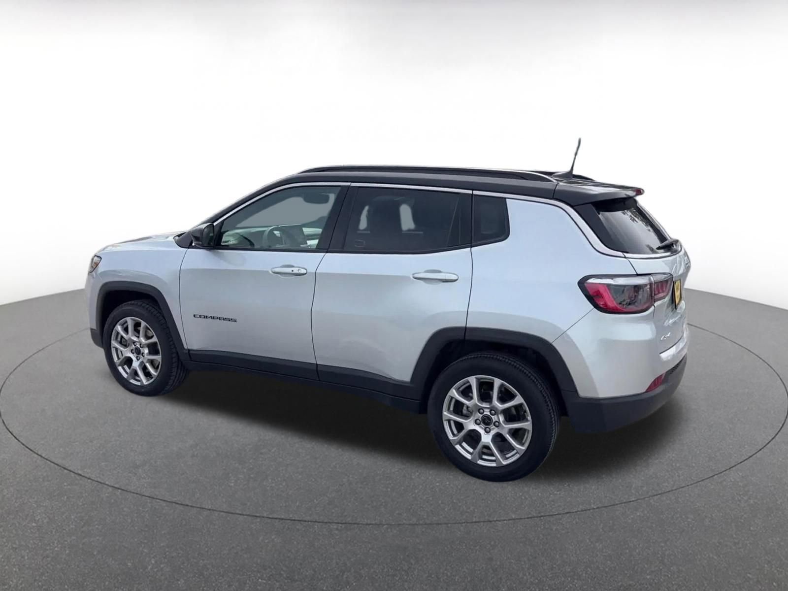 Thumbnail: 2025 Jeep Compass - 10