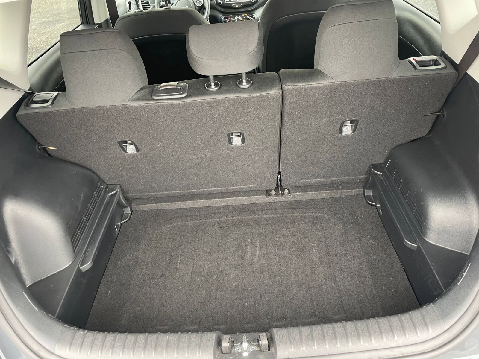 Thumbnail: 2025 Kia Soul - 25