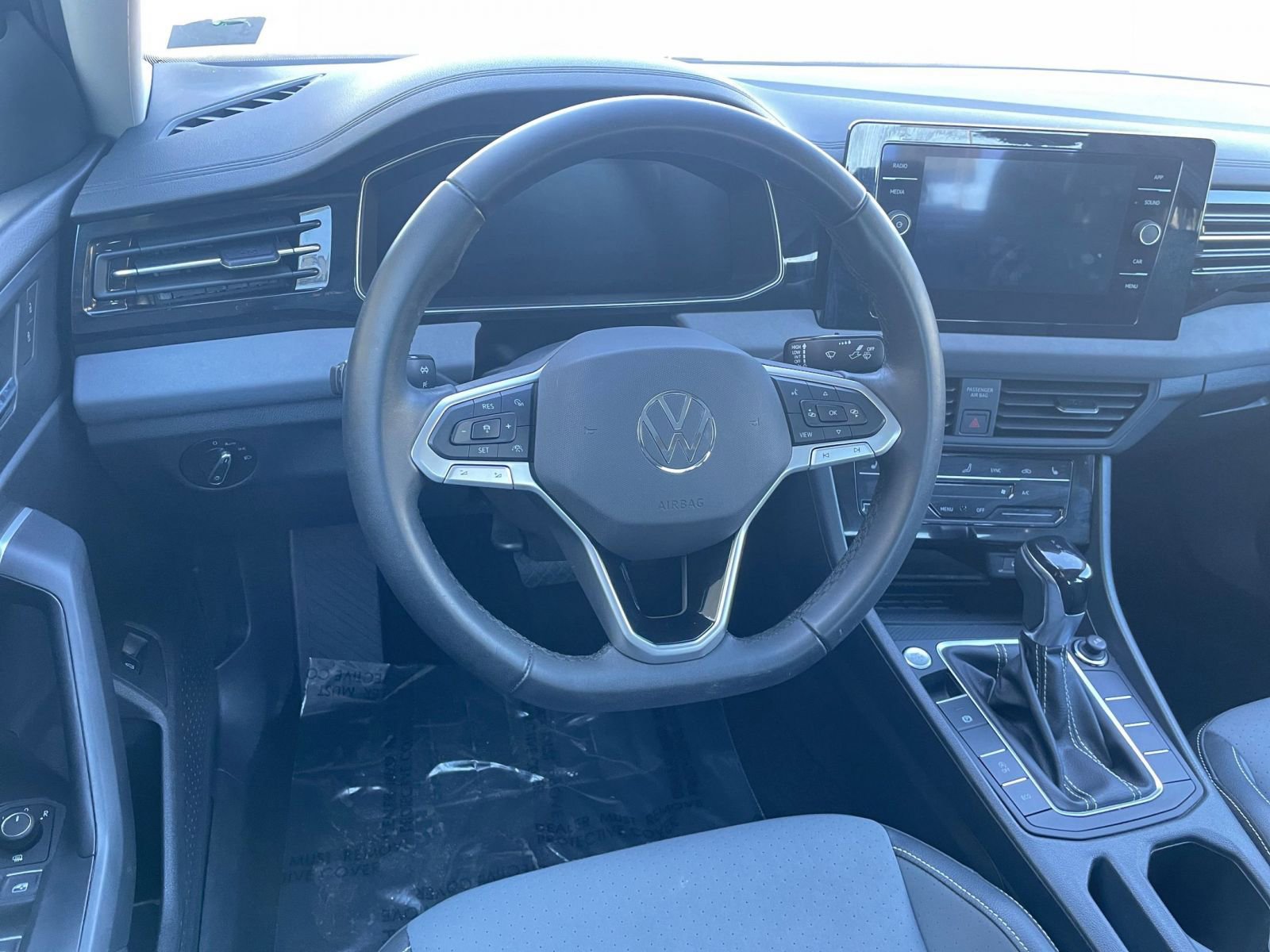 Thumbnail: 2025 Volkswagen Jetta - 34