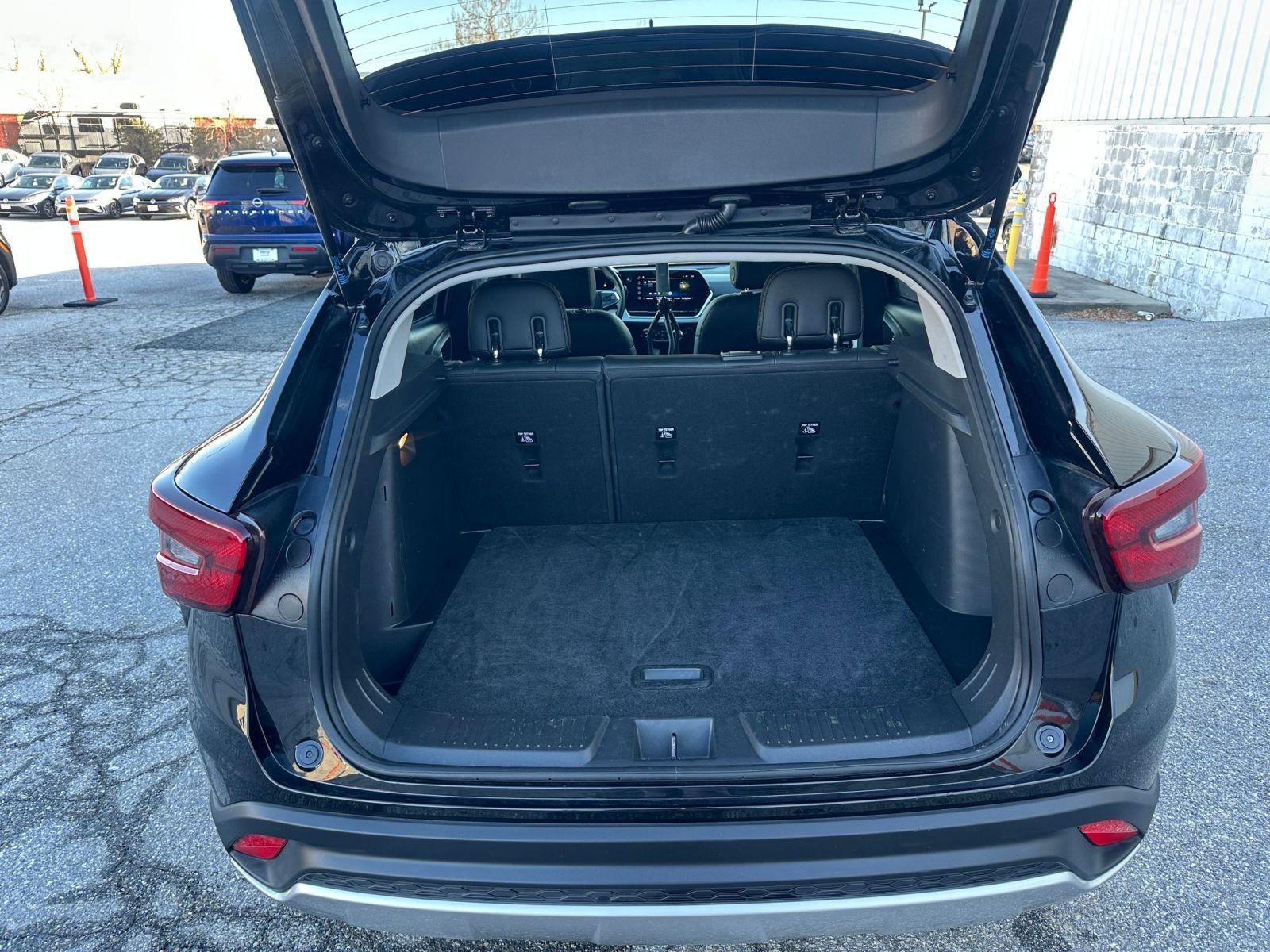 Thumbnail: 2025 Chevrolet Trax - 29