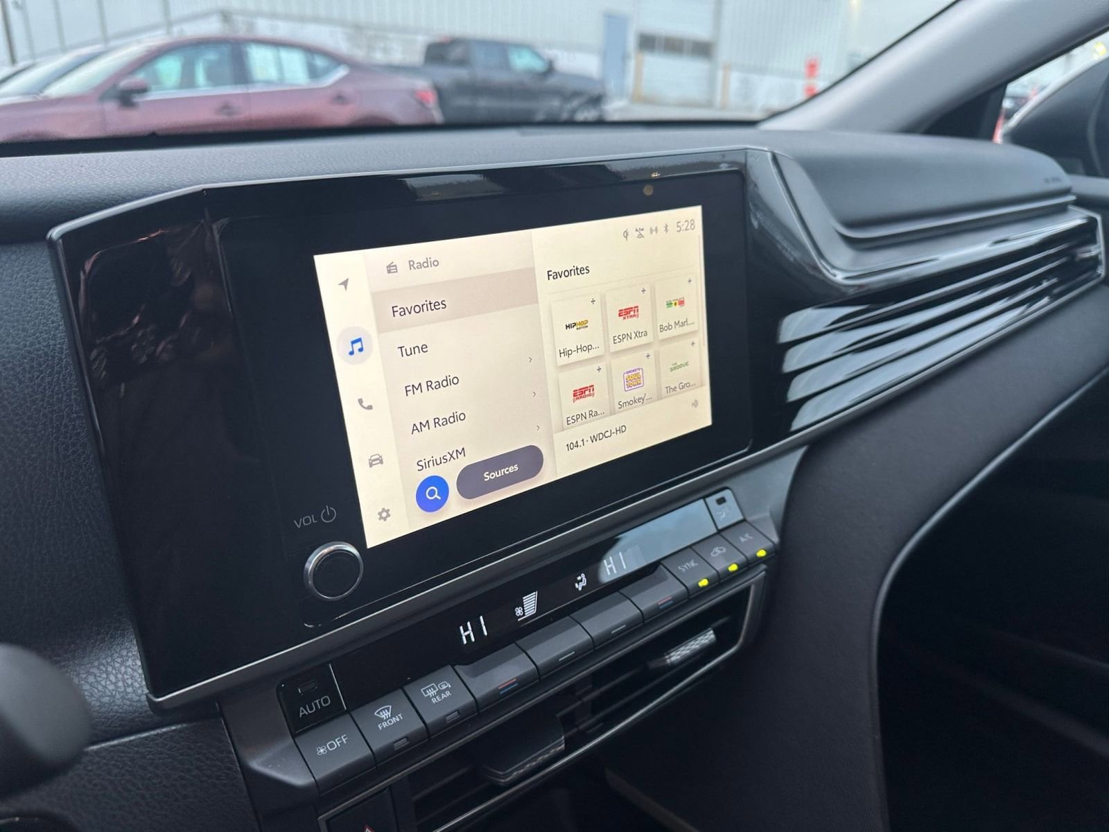 Thumbnail: 2025 Toyota Camry - 21