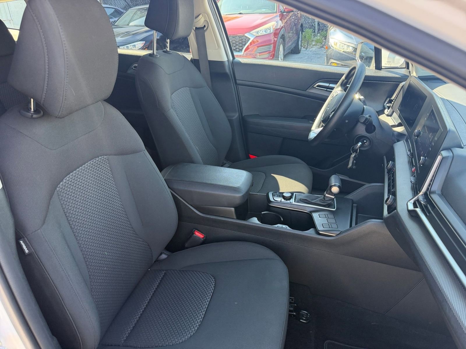 Thumbnail: 2025 Kia Sportage - 31