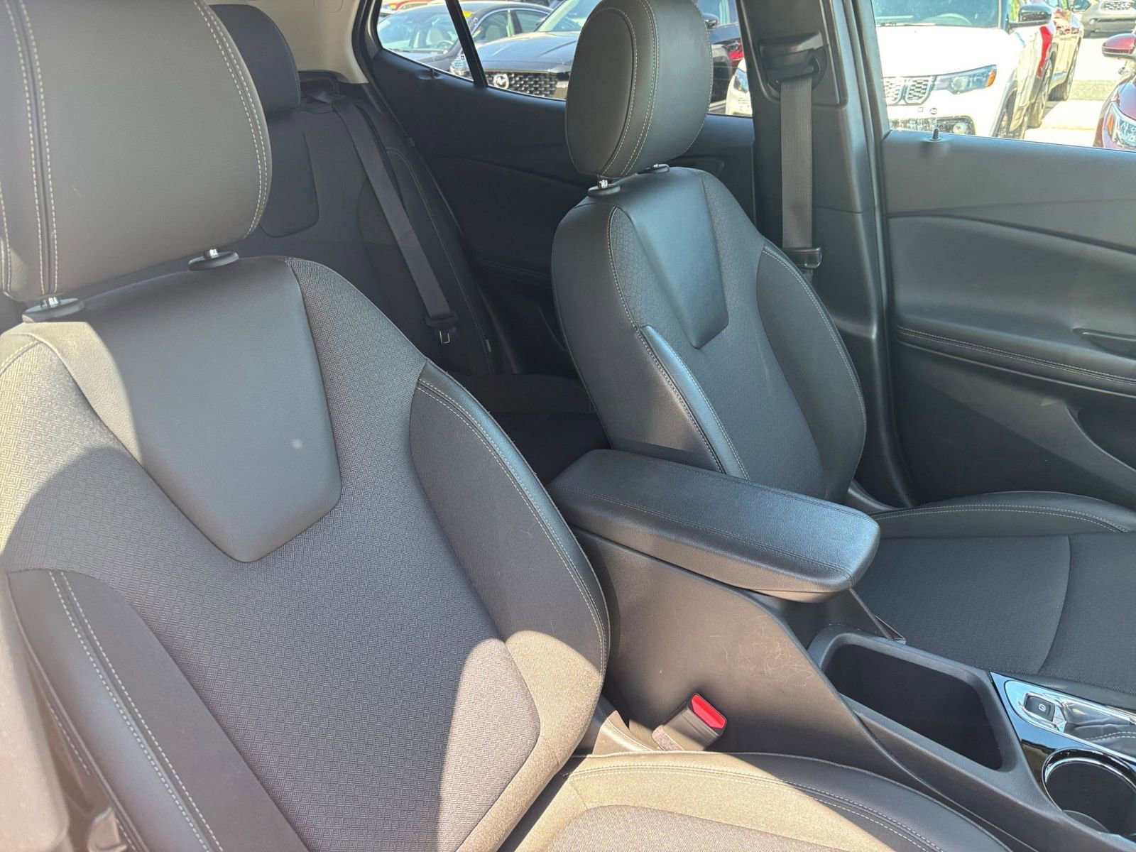 Thumbnail: 2025 Buick Encore GX - 31