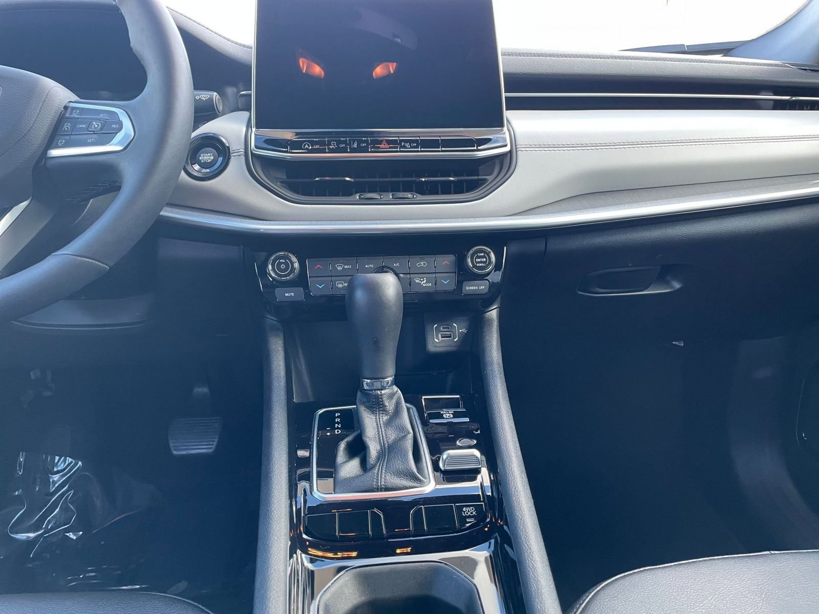 Thumbnail: 2025 Jeep Compass - 18