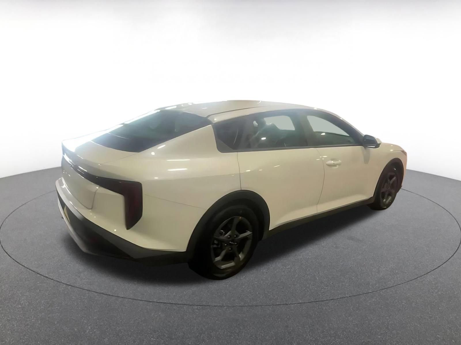 Thumbnail: 2025 Kia K4 - 14