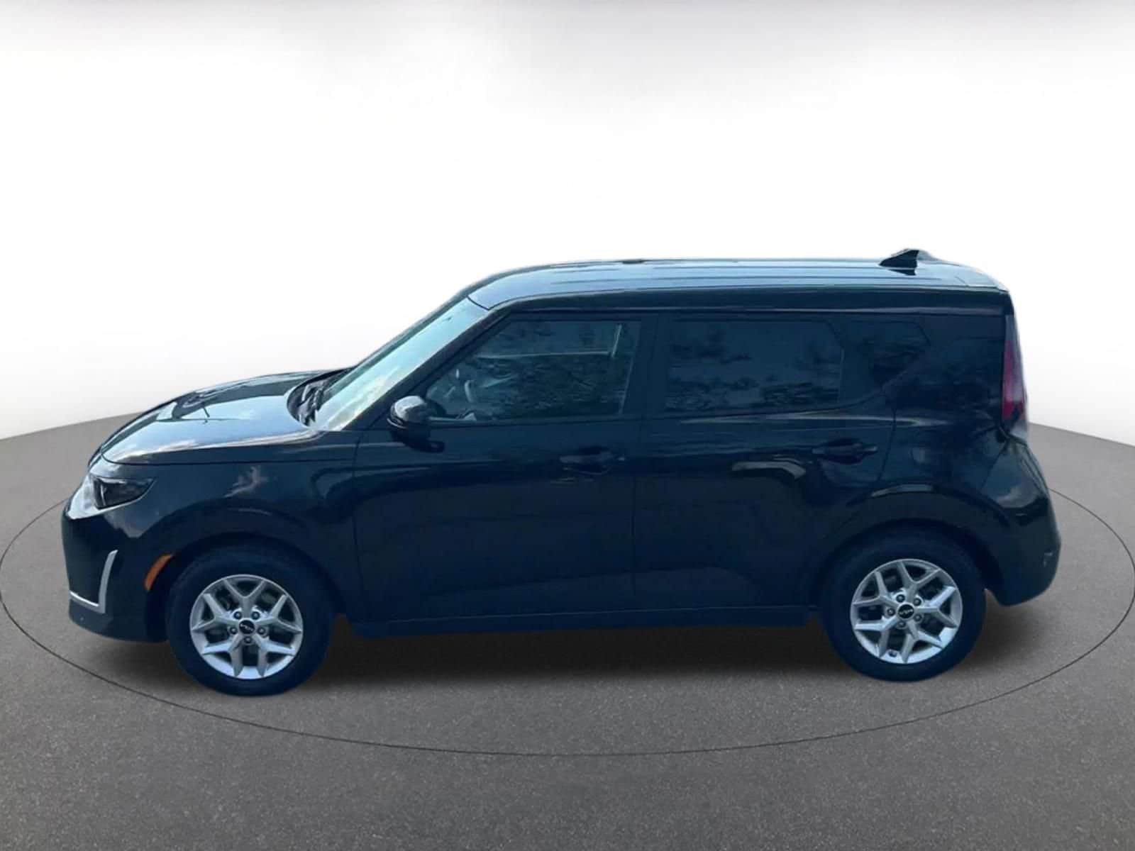 Thumbnail: 2025 Kia Soul - 9