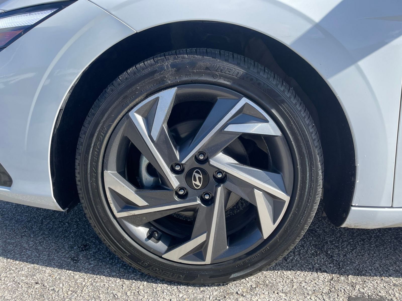 Thumbnail: 2025 Hyundai Elantra - 31