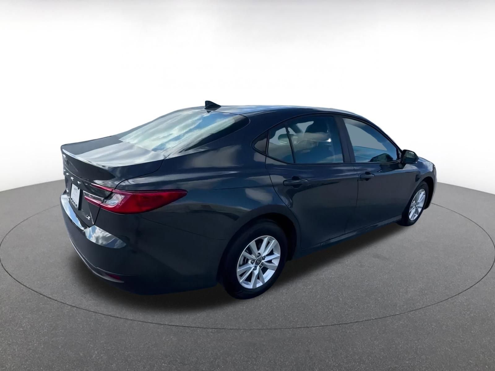 Thumbnail: 2025 Toyota Camry - 15