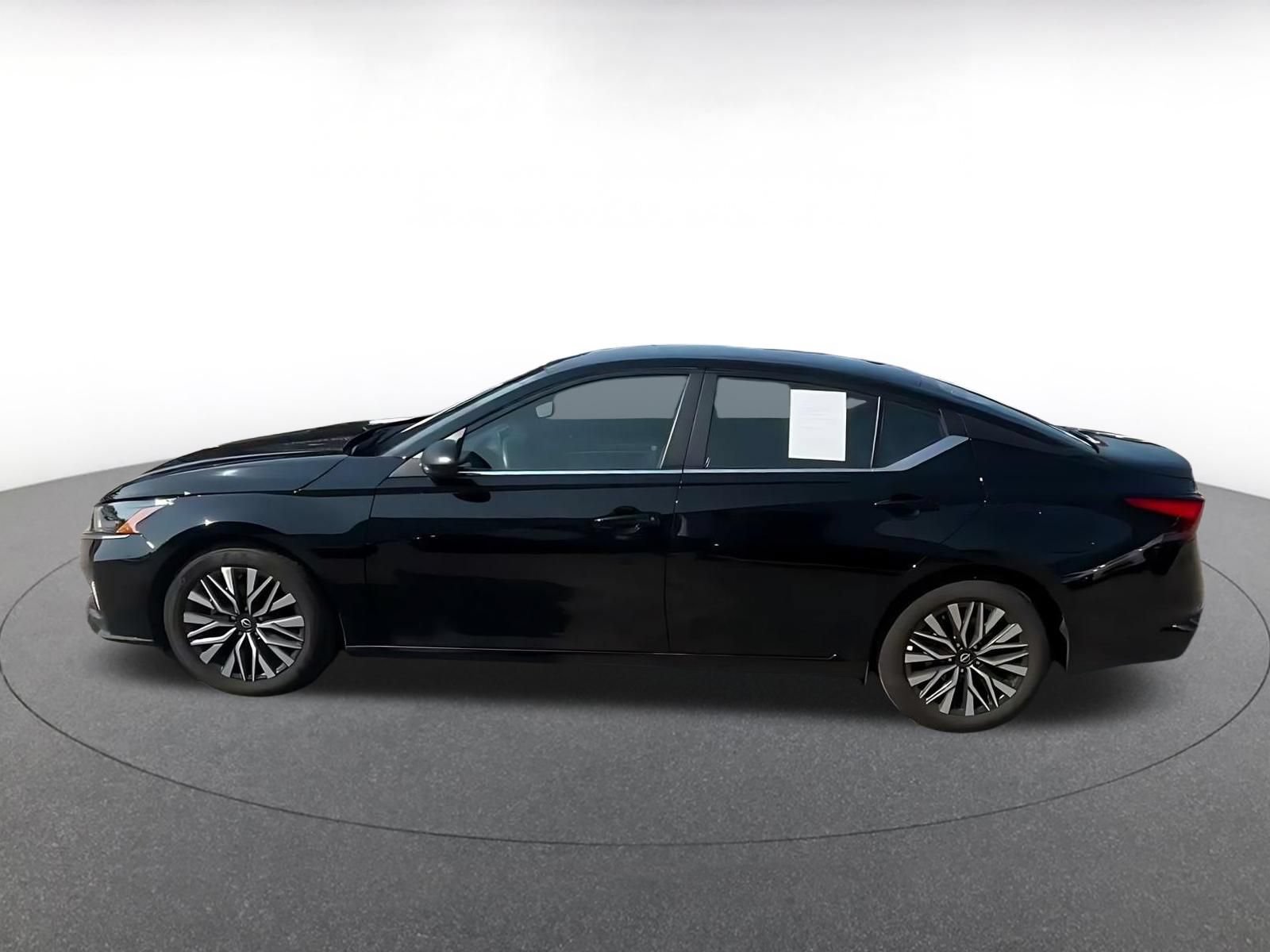 Thumbnail: 2026 Nissan Altima - 9
