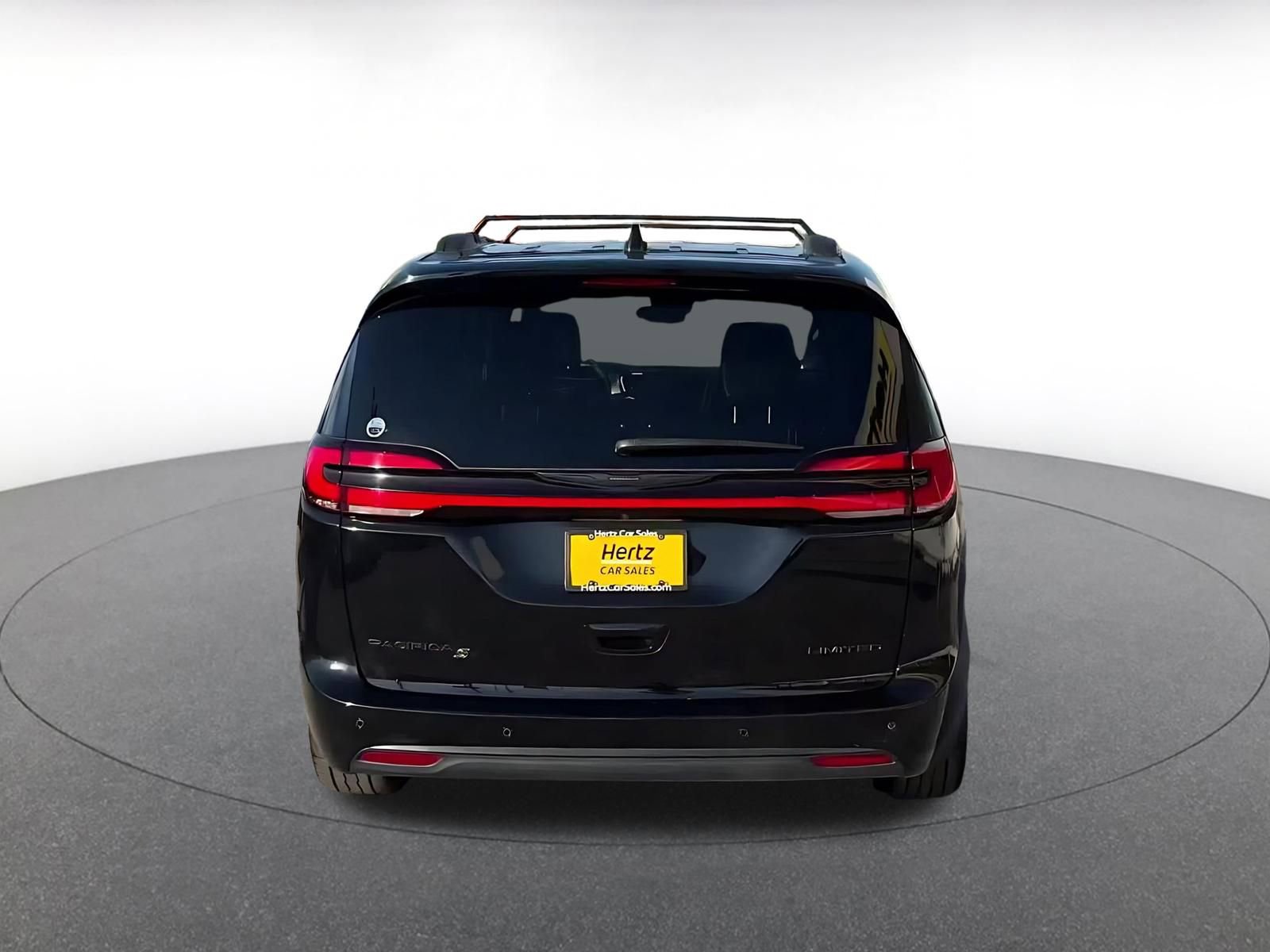Thumbnail: 2025 Chrysler Pacifica - 12
