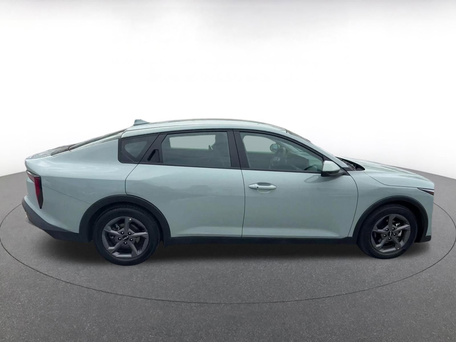 Thumbnail: 2025 Kia K4 - 16