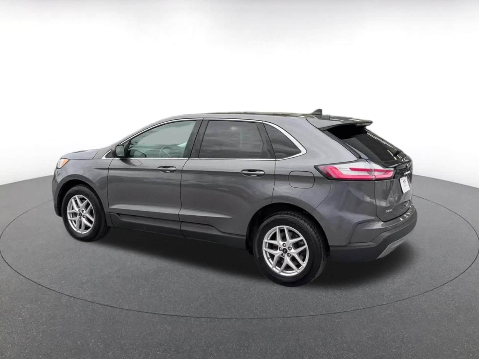 Thumbnail: 2024 Ford Edge - 10