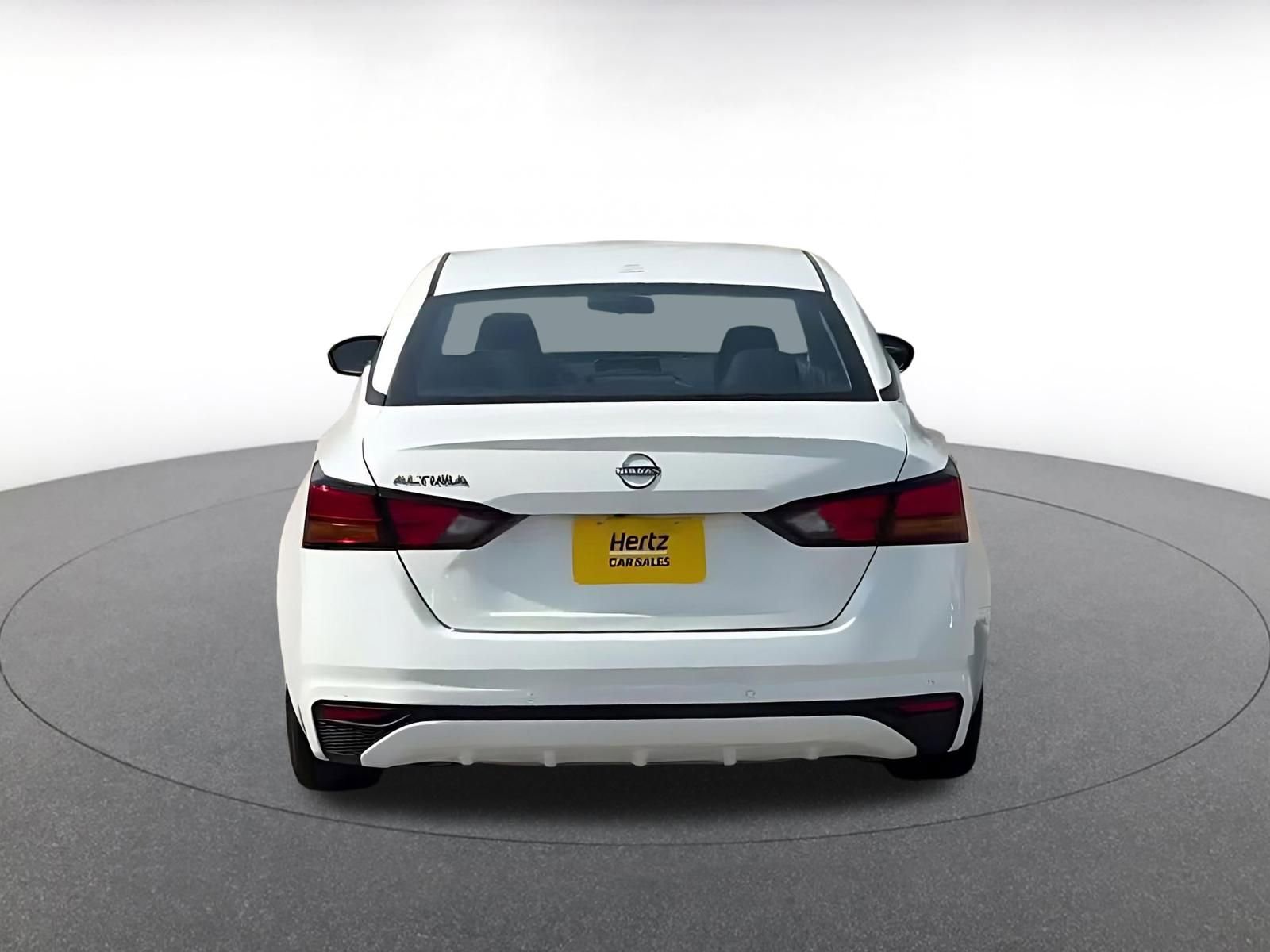 Thumbnail: 2025 Nissan Altima - 12