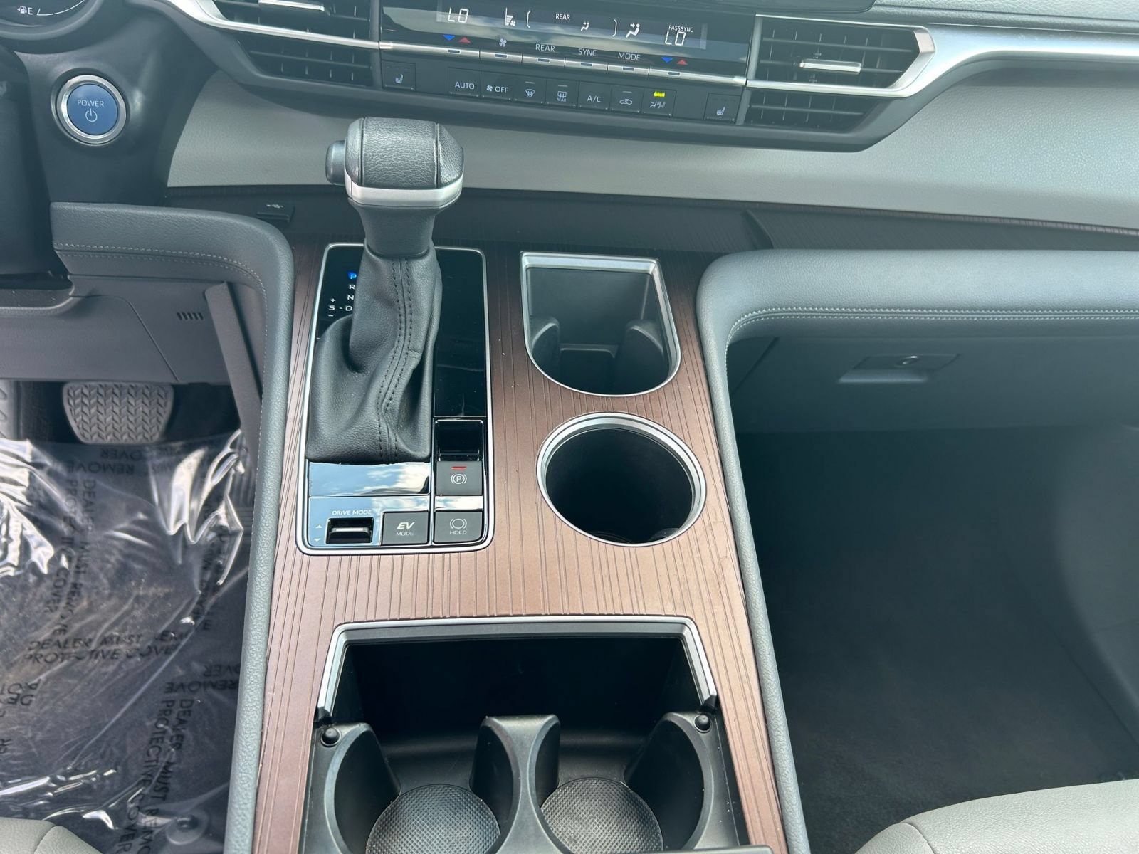 Thumbnail: 2023 Toyota Sienna - 35