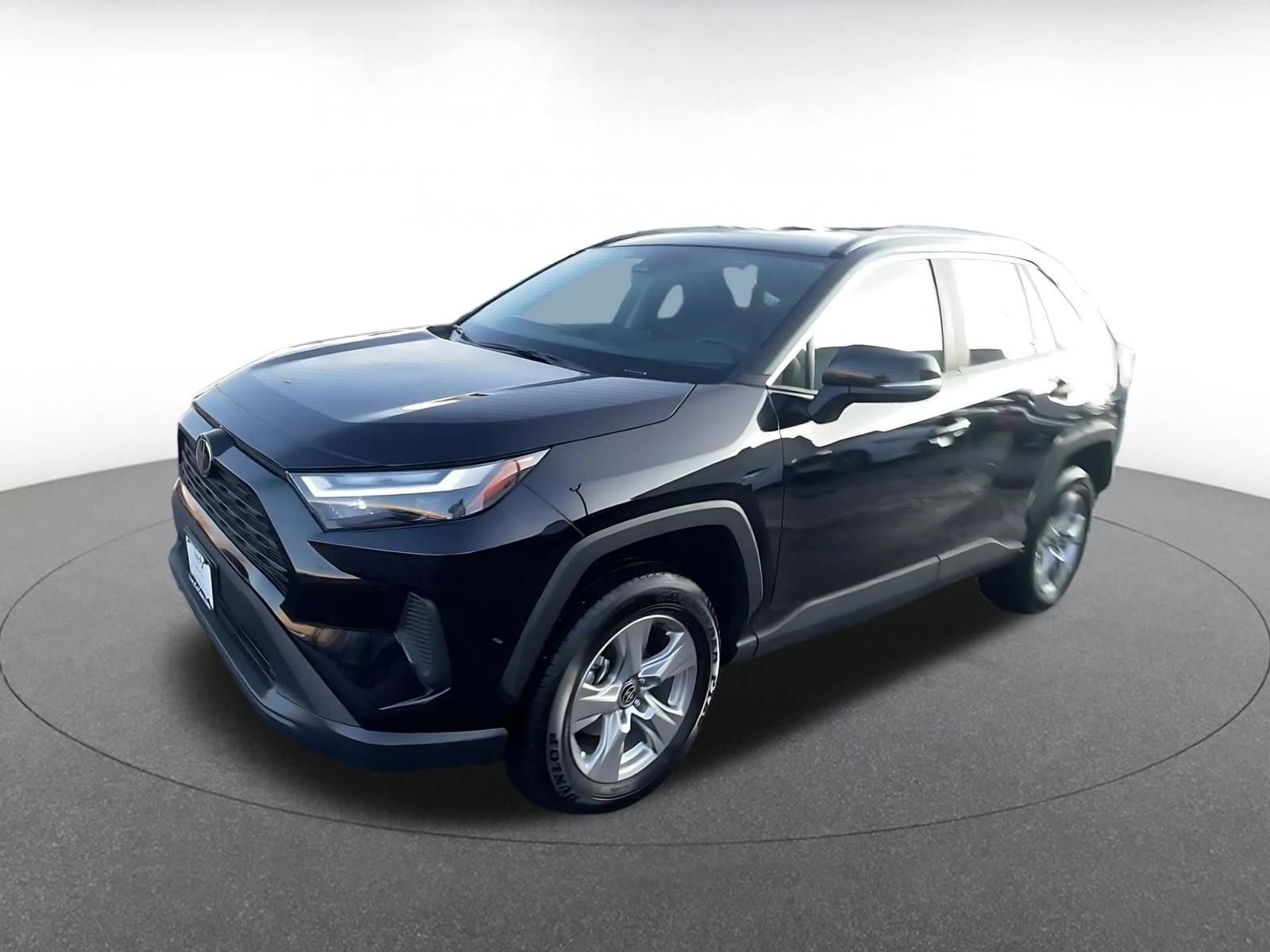 Thumbnail: 2025 Toyota RAV4 - 8